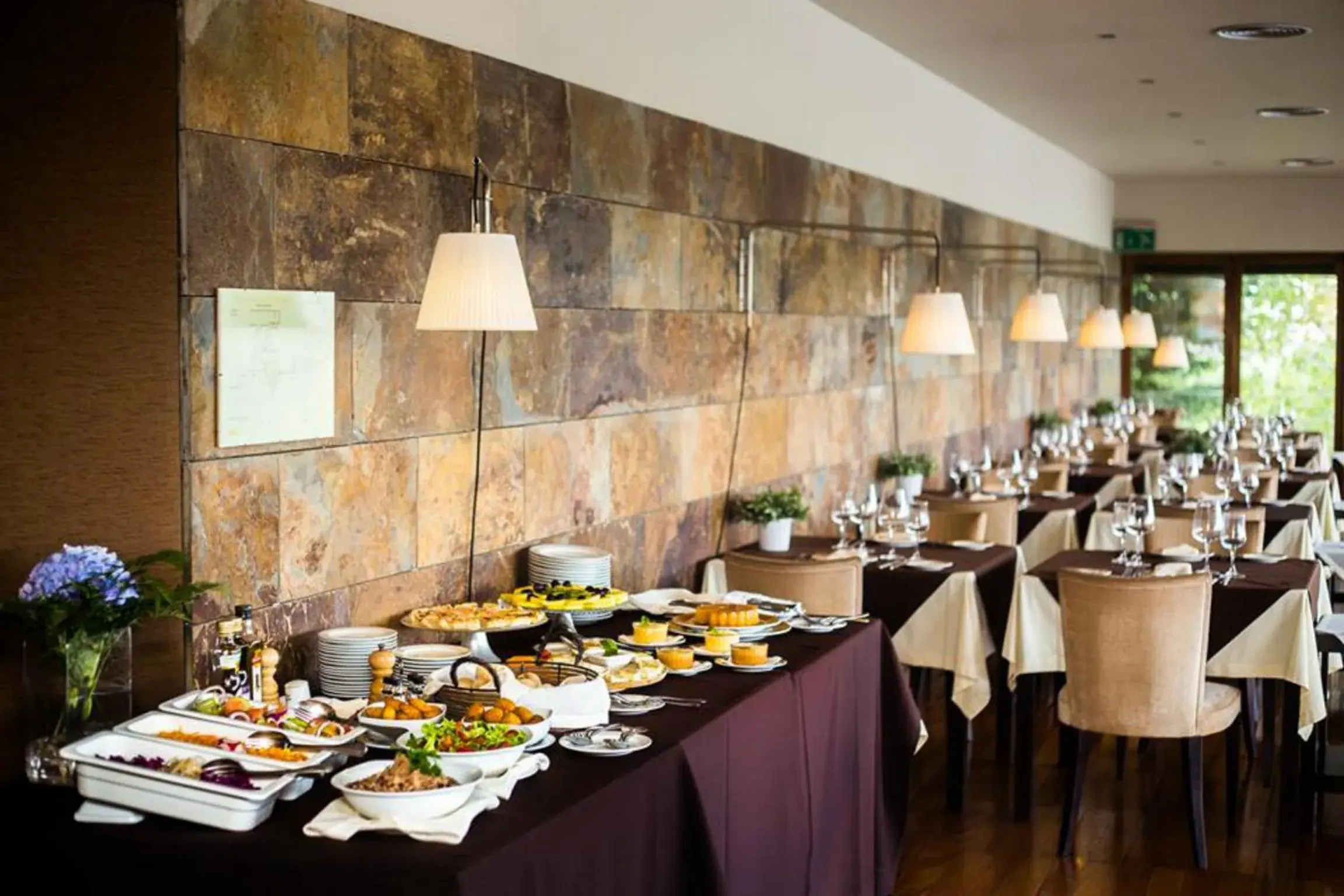 Restaurant/places to eat in Santana Hotel & SPA Restaurant/places to eat in Santana Hotel & SPA