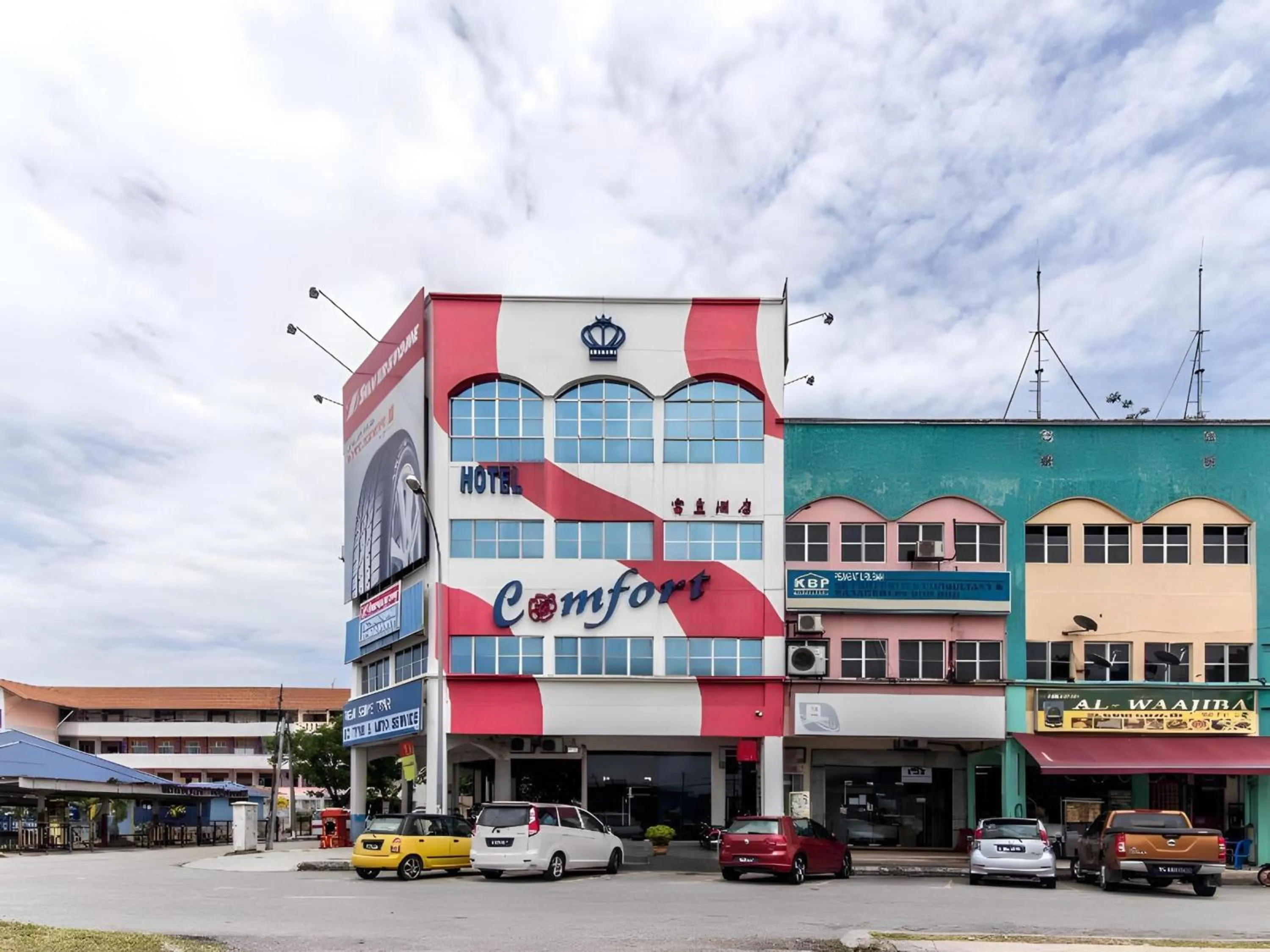 Property building in Hotel O 340 Comfort Hotel