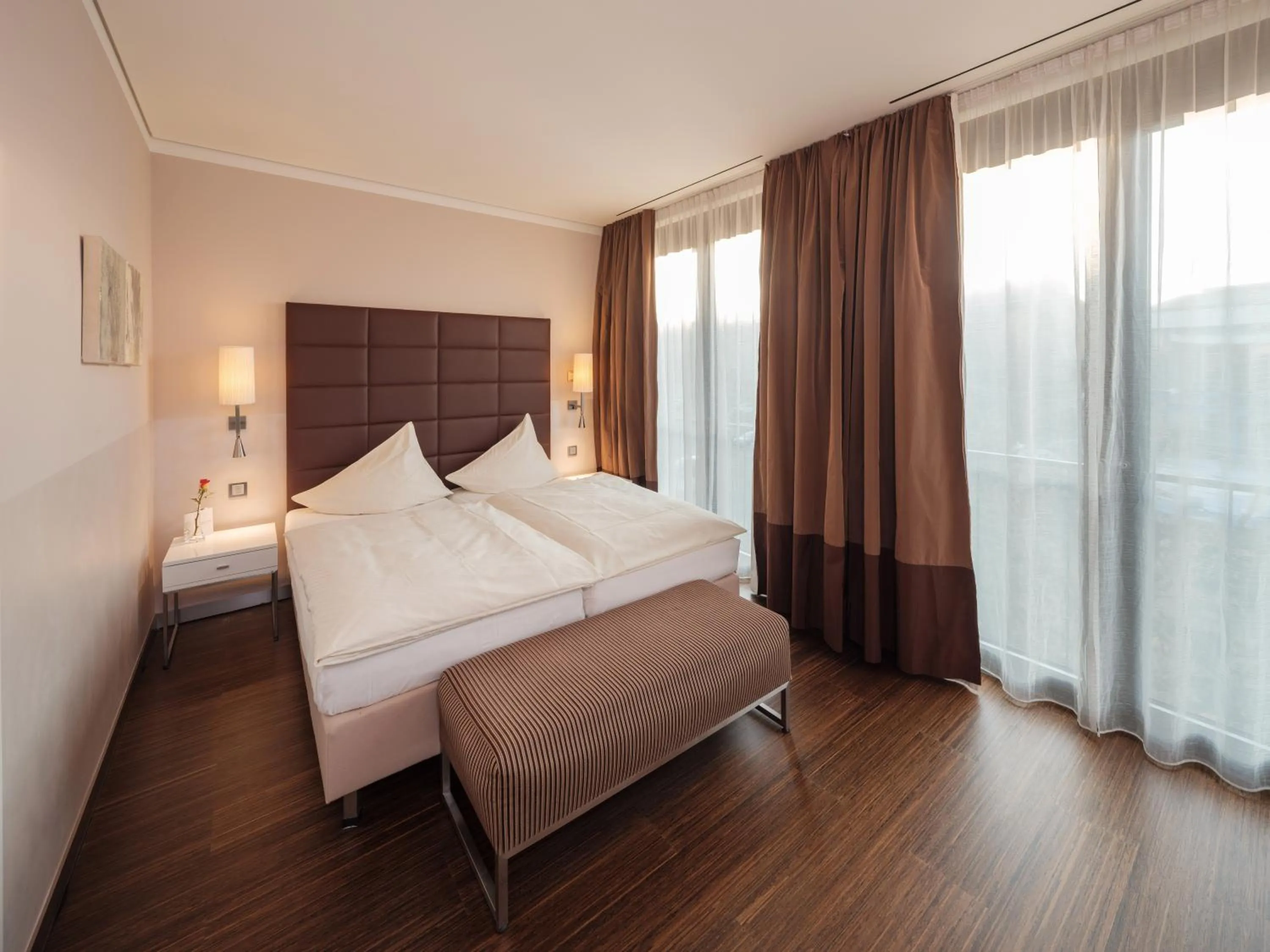 Photo of the whole room, Bed in Hotel Eberhards am Wasser