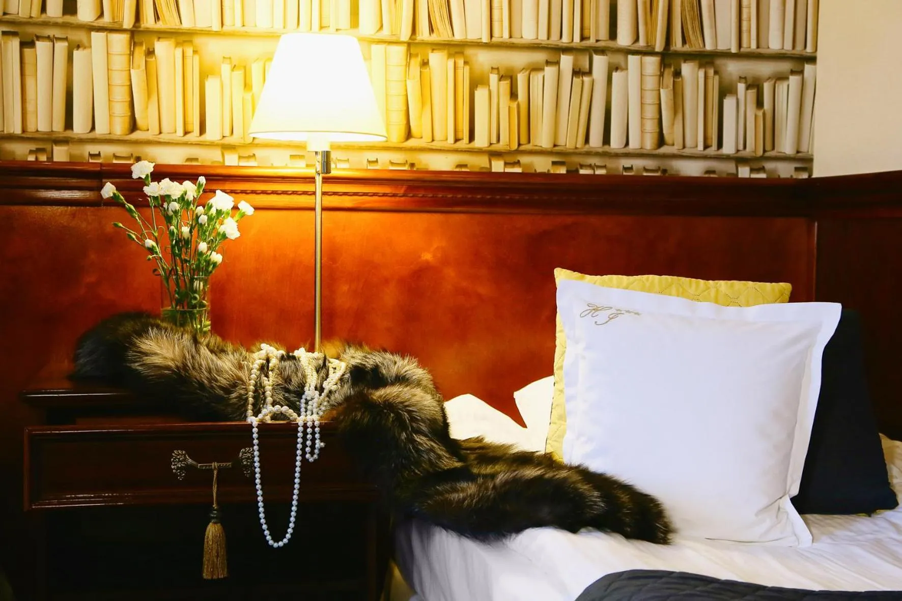 Bed in Hotel Imperium