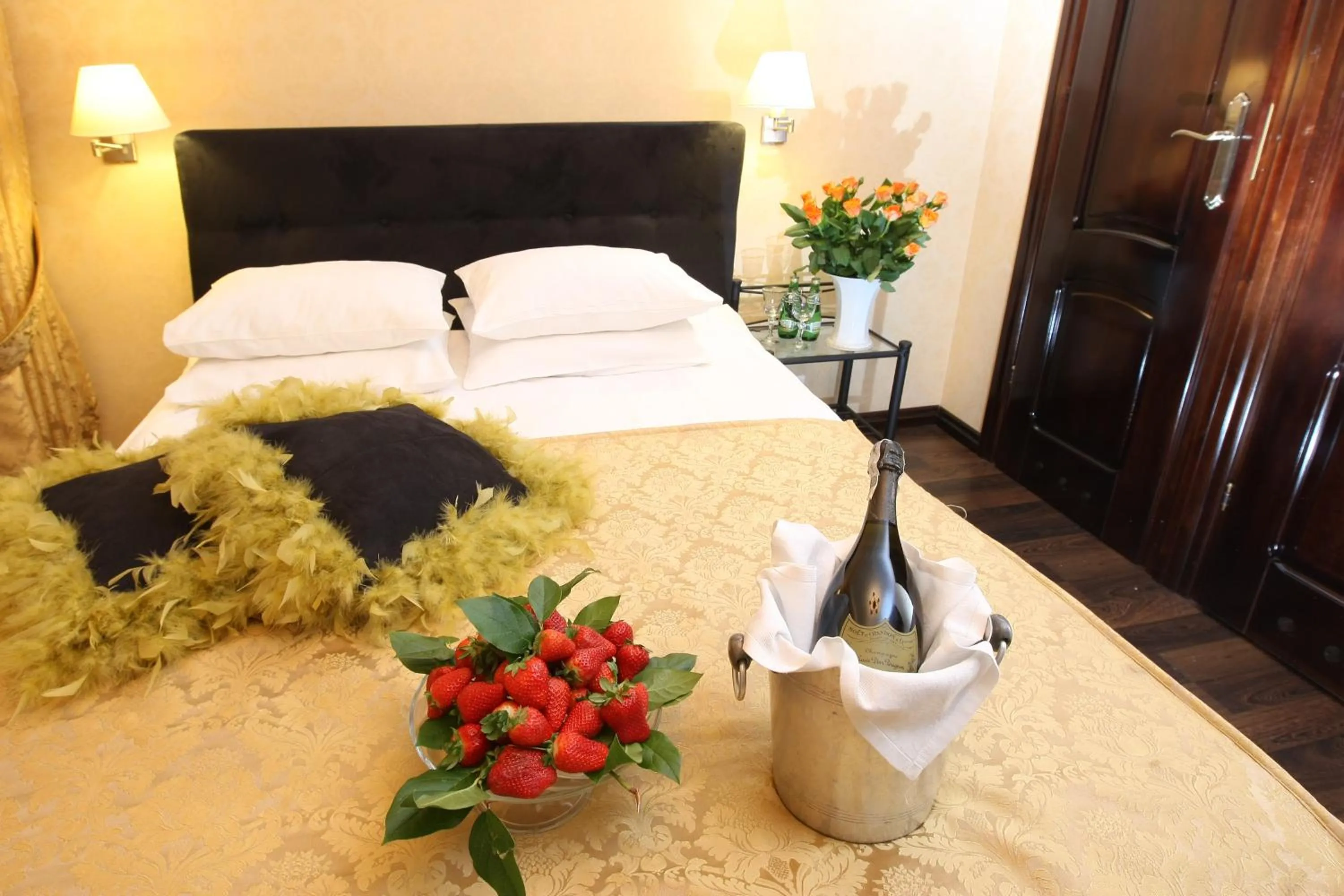 Photo of the whole room, Bed in Hotel Imperium