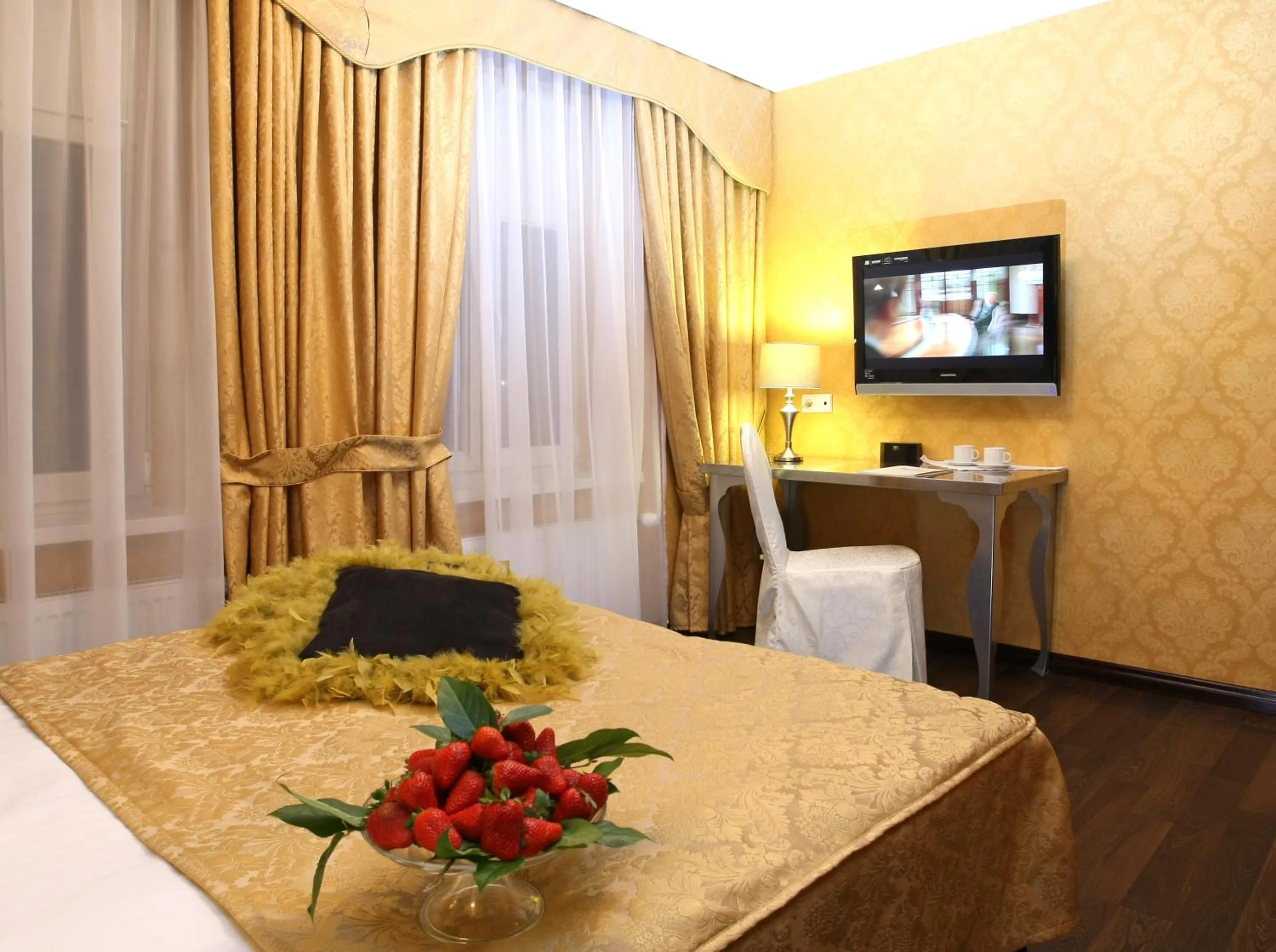 Photo of the whole room, Bed in Hotel Imperium