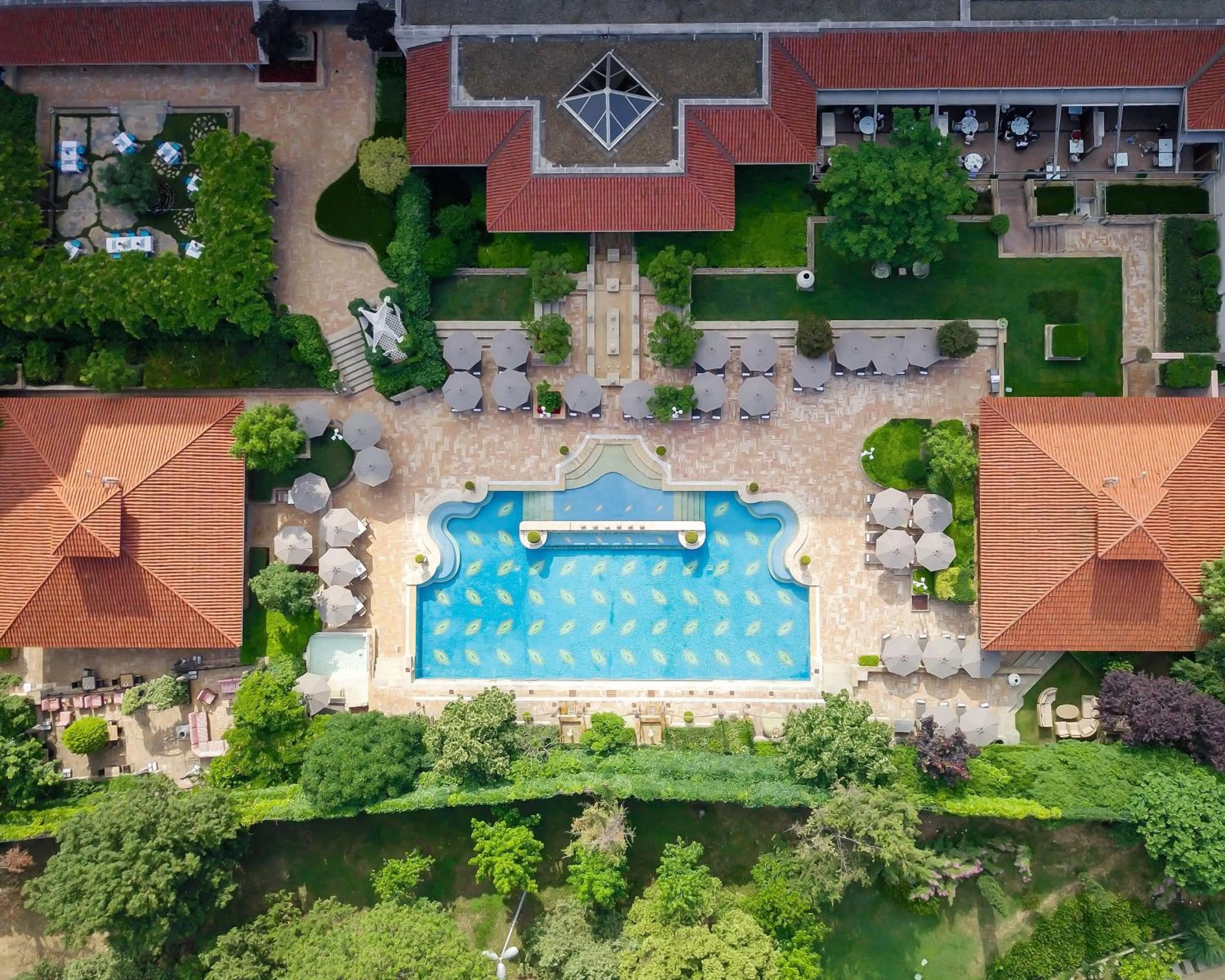 Swimming pool in Grand Hyatt Istanbul