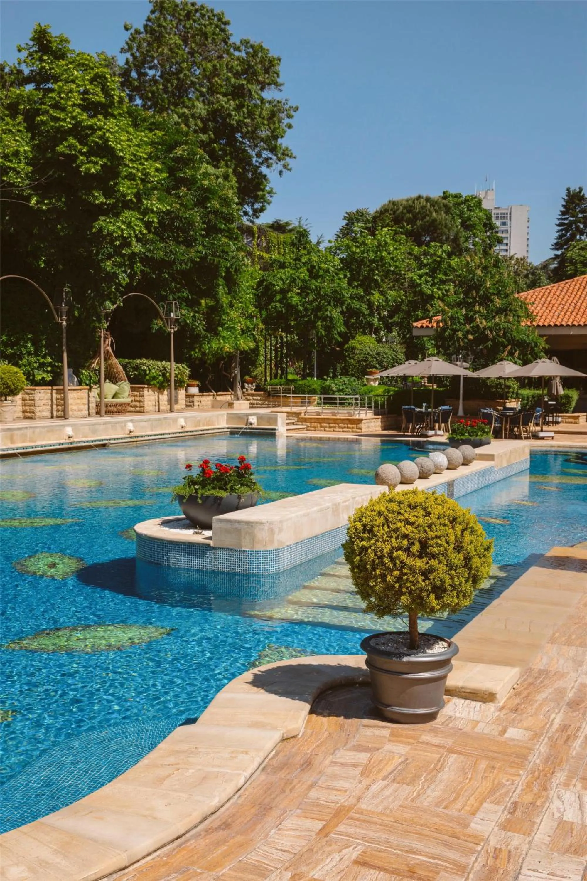 Swimming pool in Grand Hyatt Istanbul