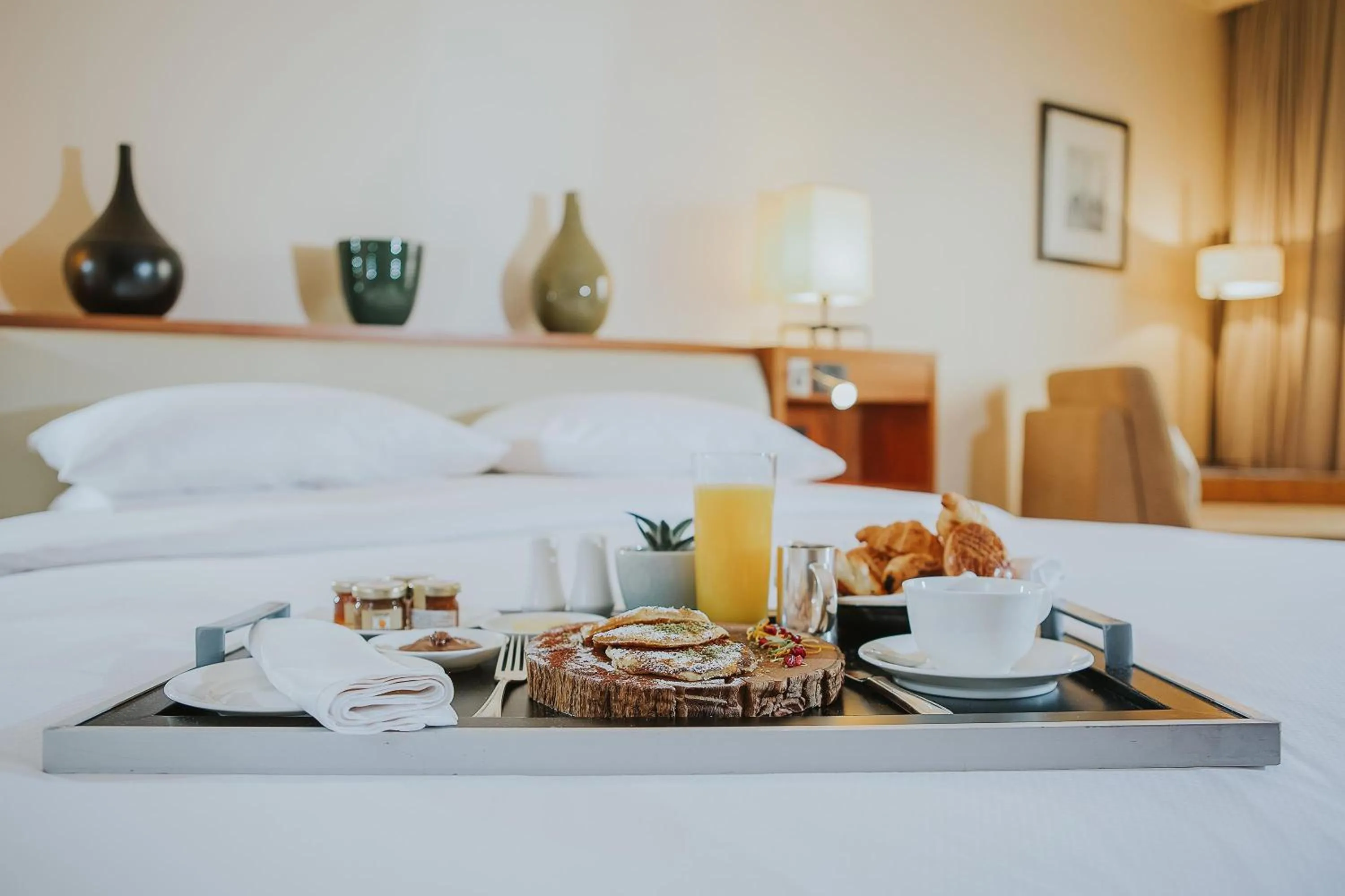 Bedroom, Bed in Grand Hyatt Istanbul