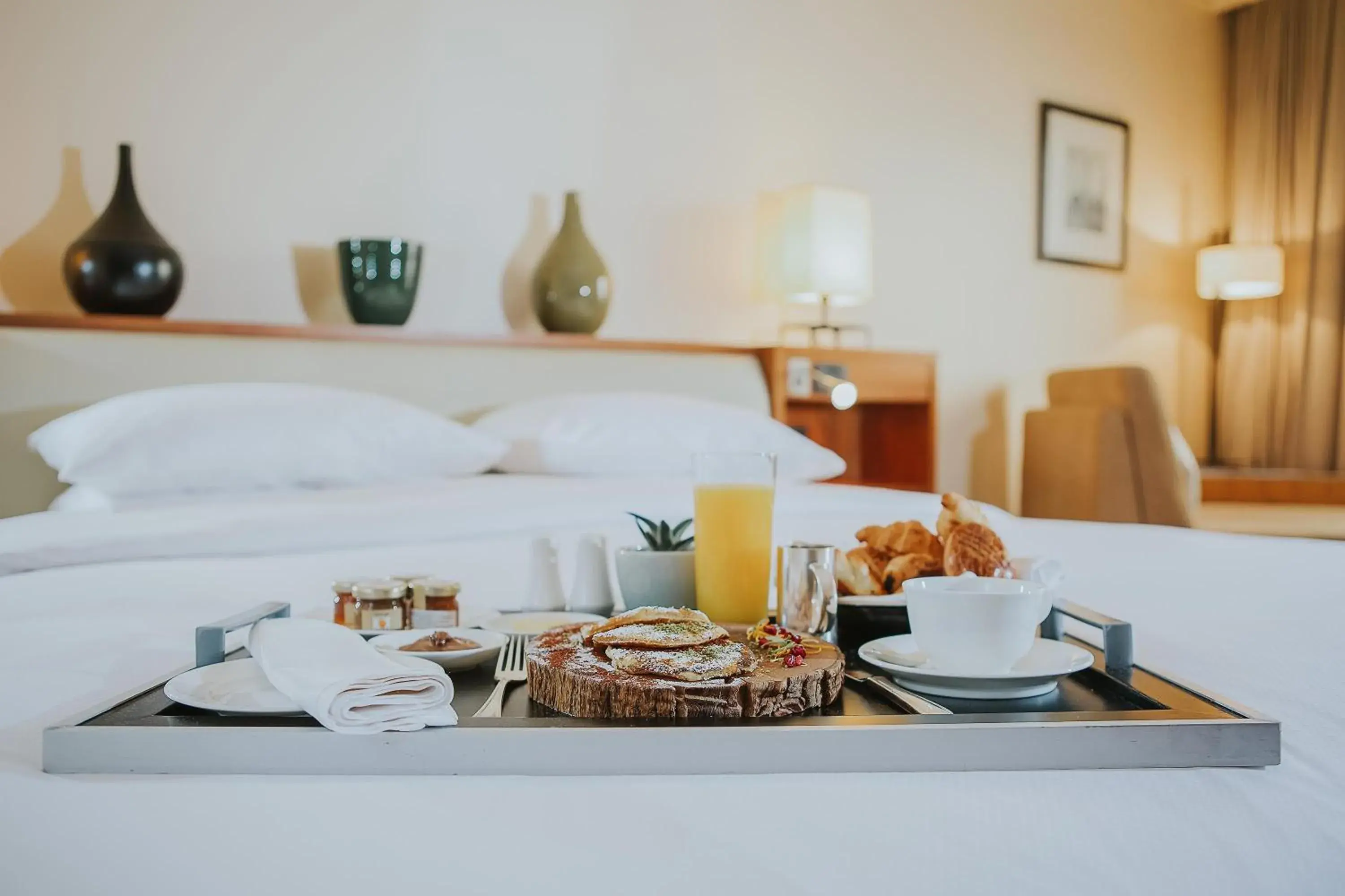 Bedroom, Bed in Grand Hyatt Istanbul Bedroom, Bed in Grand Hyatt Istanbul