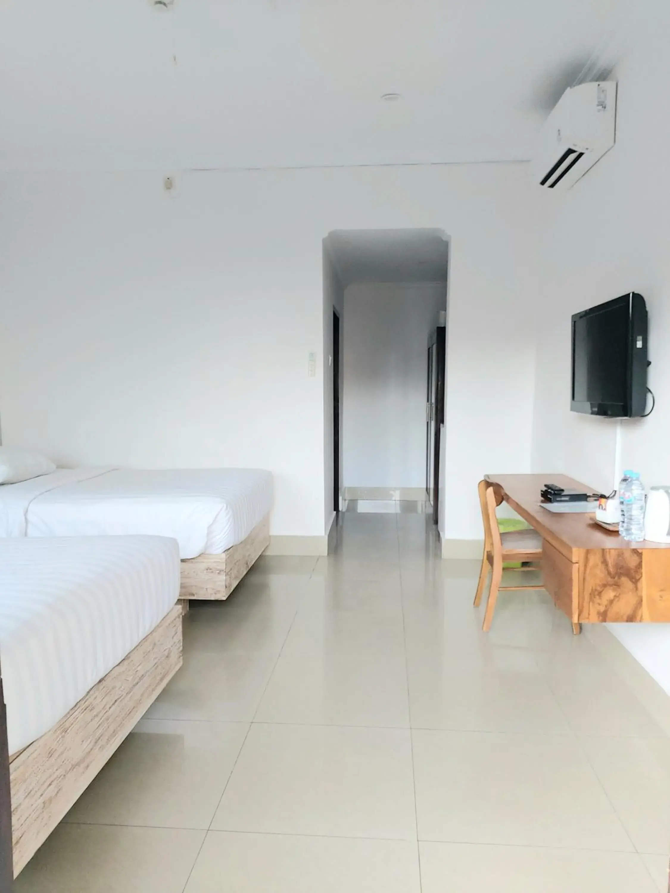 Bedroom, Bed in Radha Bali Hotel Bedroom, Bed in Radha Bali Hotel