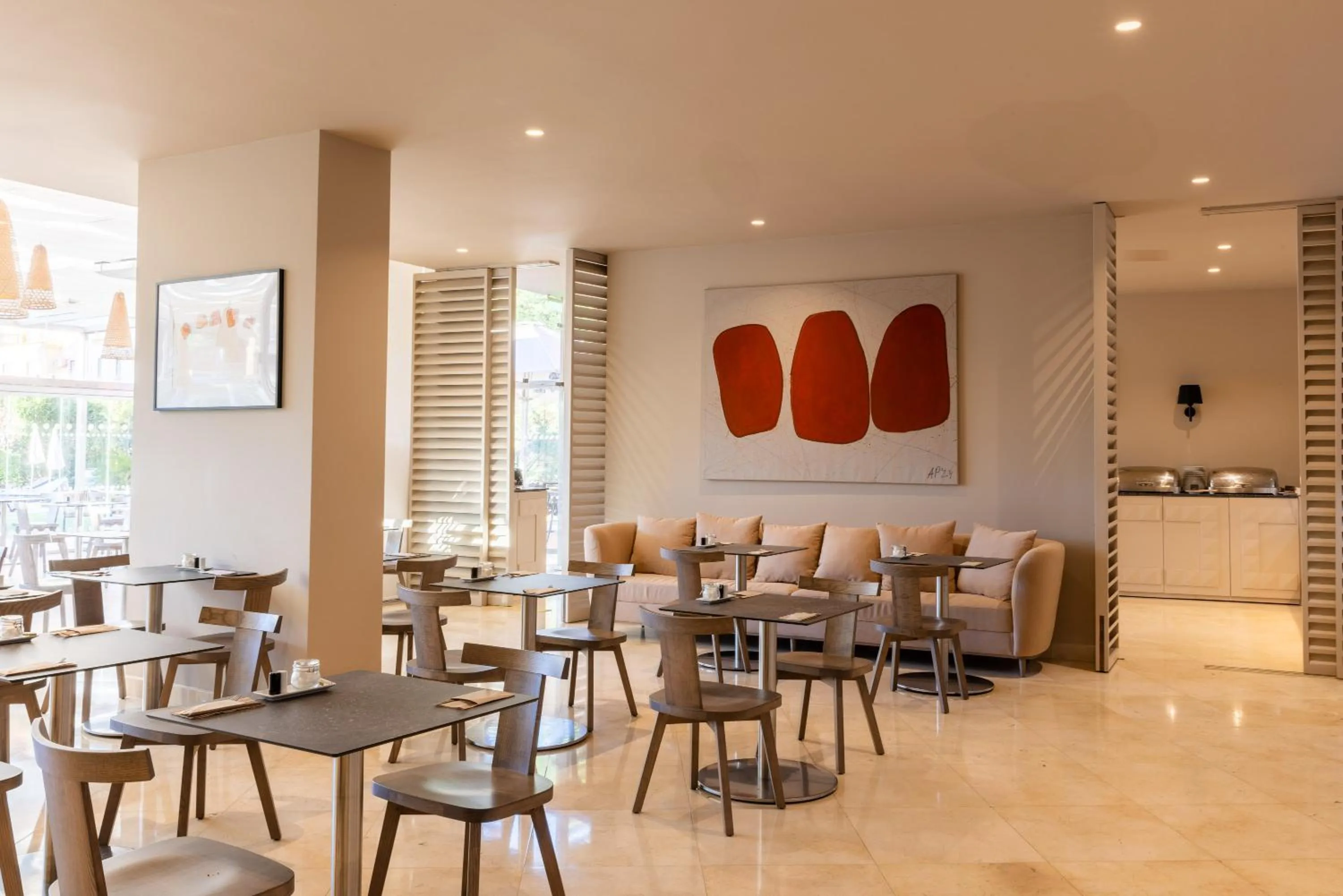 Restaurant/places to eat in Quinta Pedra Dos Bicos