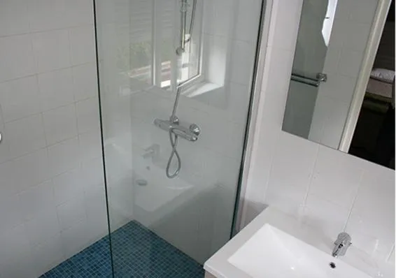 Bathroom in Hôtel du Centre