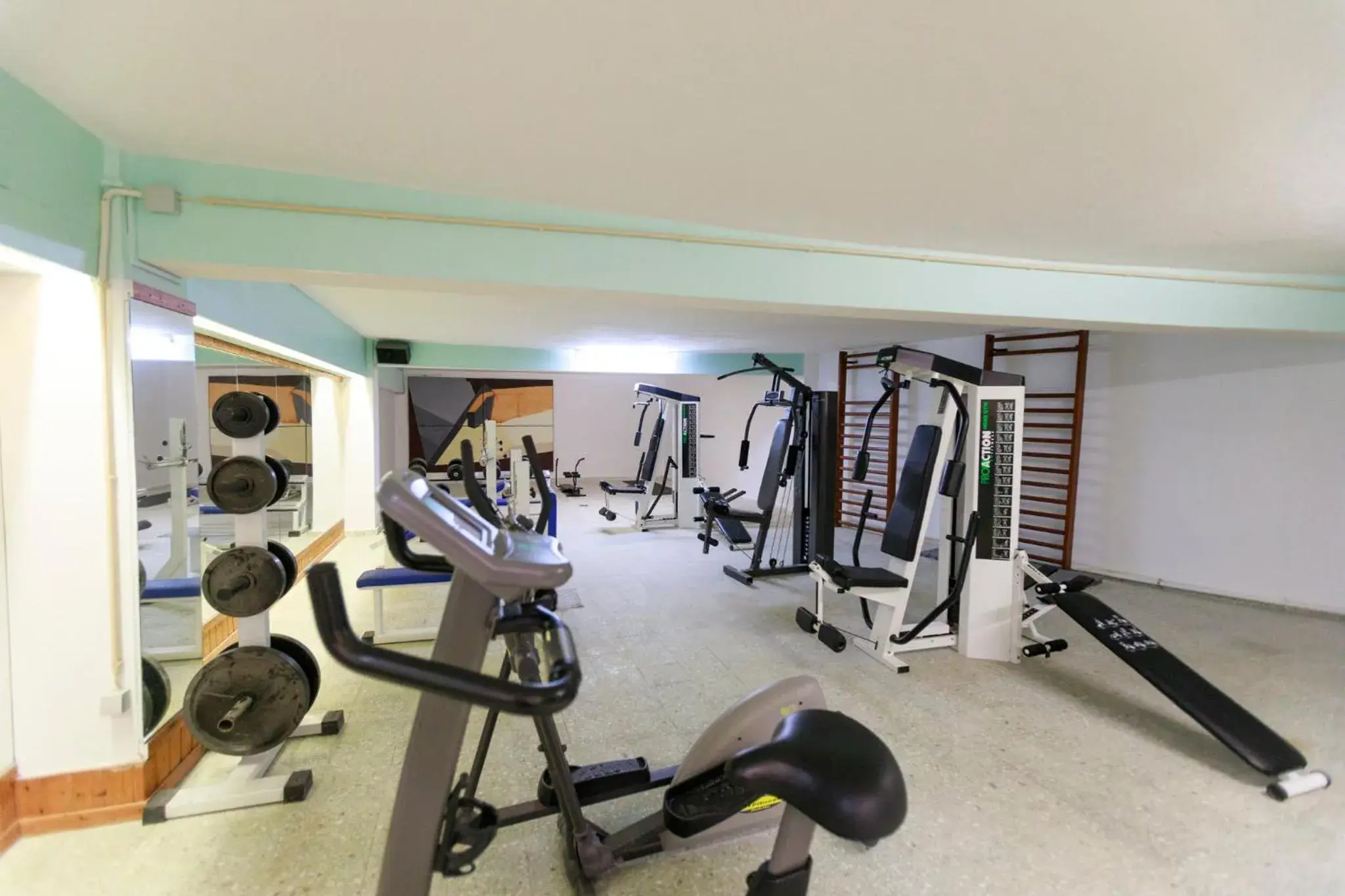 Fitness centre/facilities in Clube Maria Luisa Fitness centre/facilities in Clube Maria Luisa