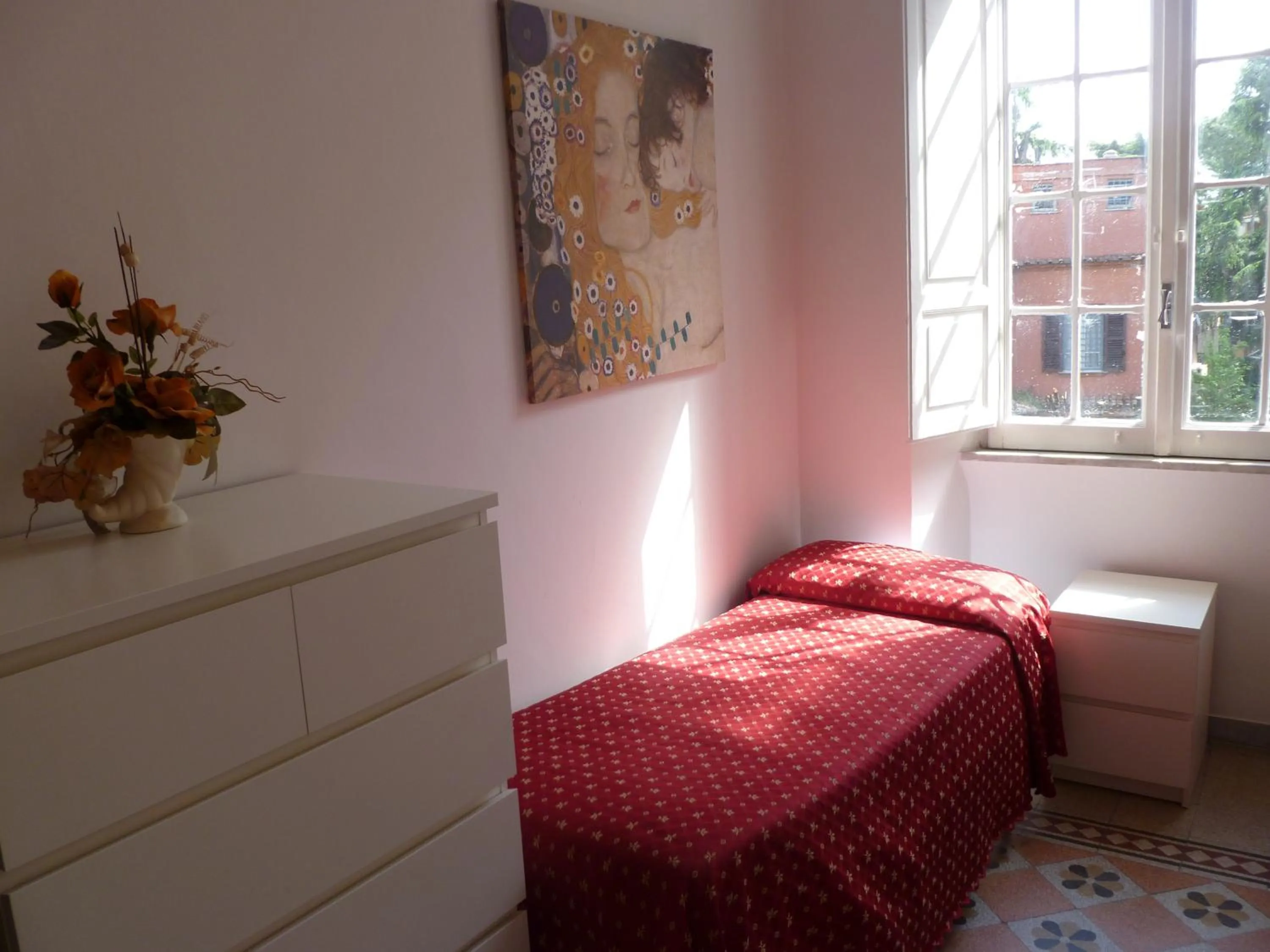 Photo of the whole room in Hotel Major Aventinus