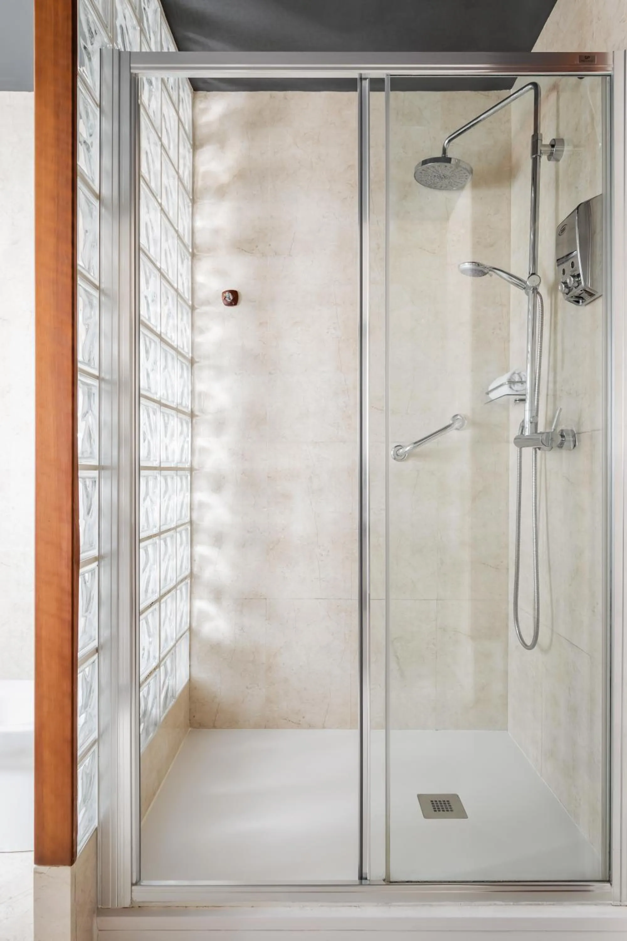 Shower in BYPILLOW Villa Lorena Adults Recommended