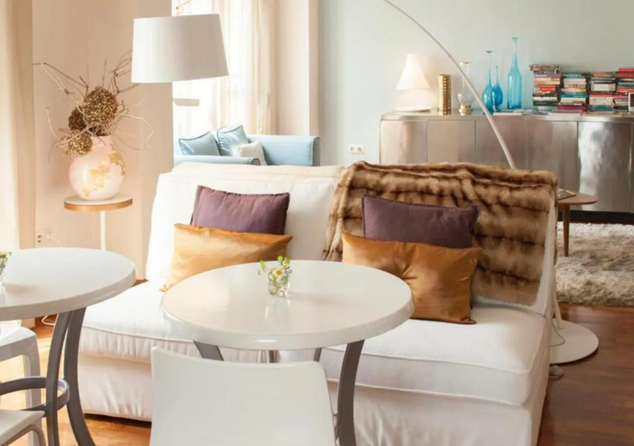 Library in Hotel Boutique Villa Lorena by Charming Stay Adults Recommended