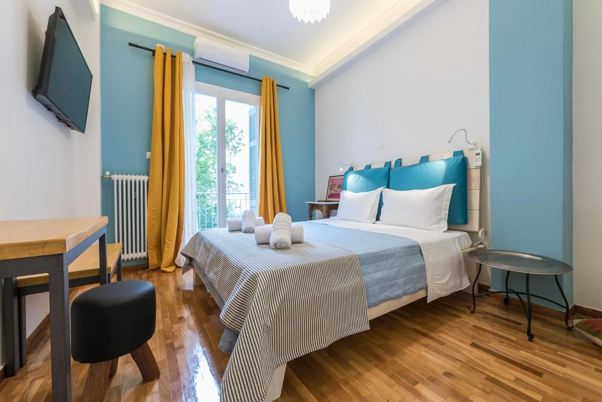 Apartment in Splash Of Glam I 10 steps from Acropolis