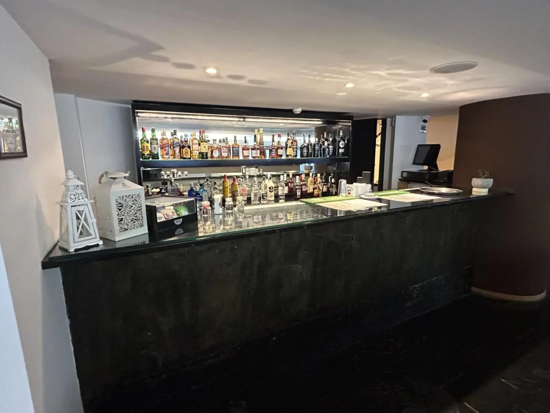 Lounge or bar in Luna Hotel dos Carqueijais - Serra da Estrela Lounge or bar in Luna Hotel dos Carqueijais - Serra da Estrela