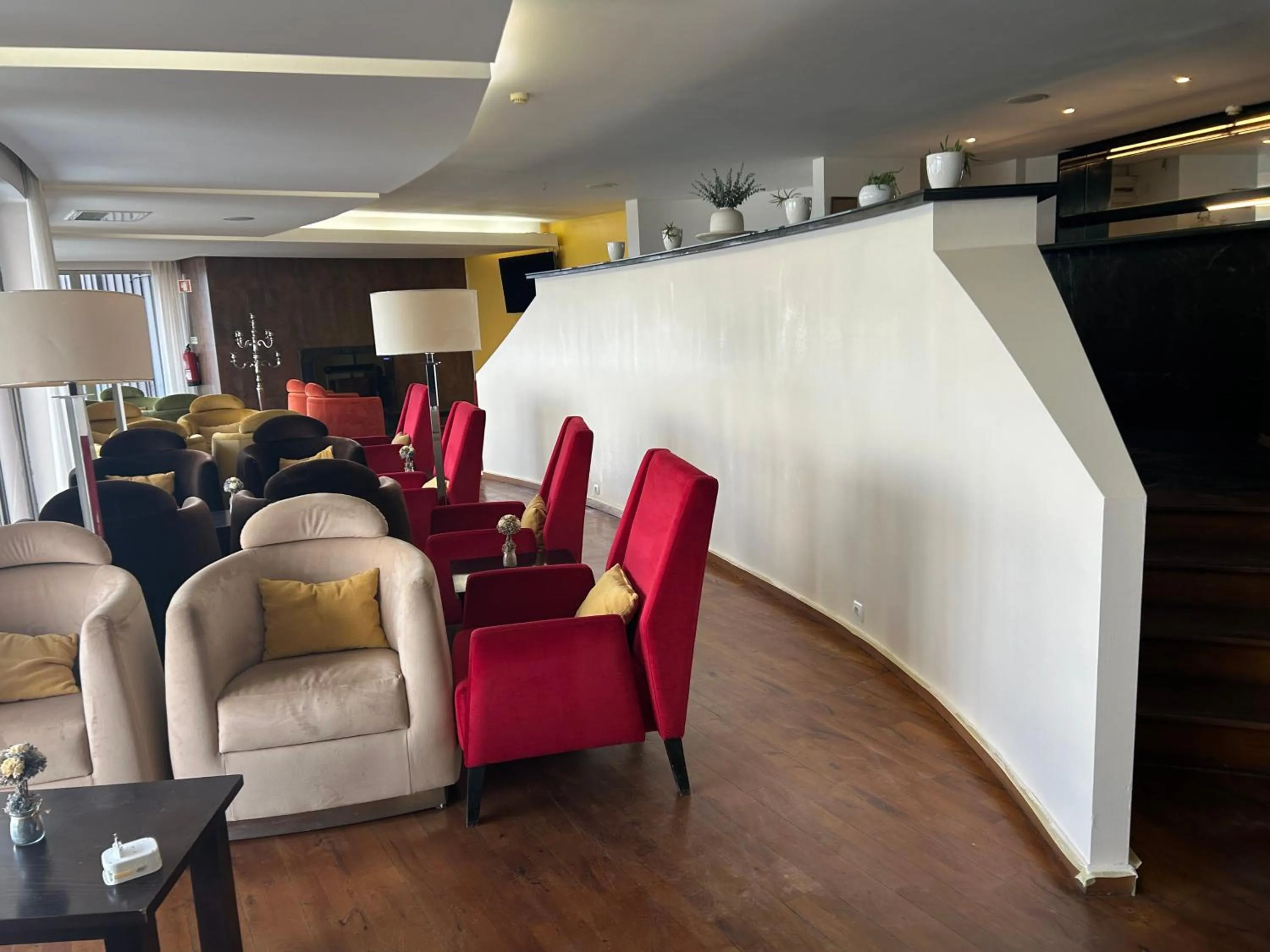 Lounge or bar in Luna Hotel dos Carqueijais - Serra da Estrela