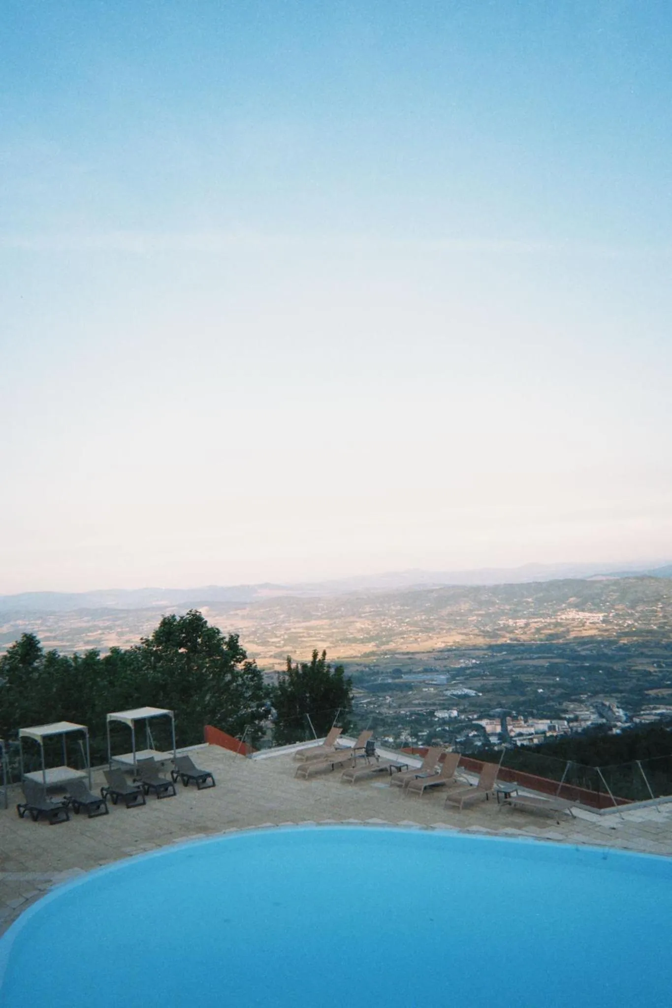 Swimming pool in Luna Hotel dos Carqueijais - Serra da Estrela