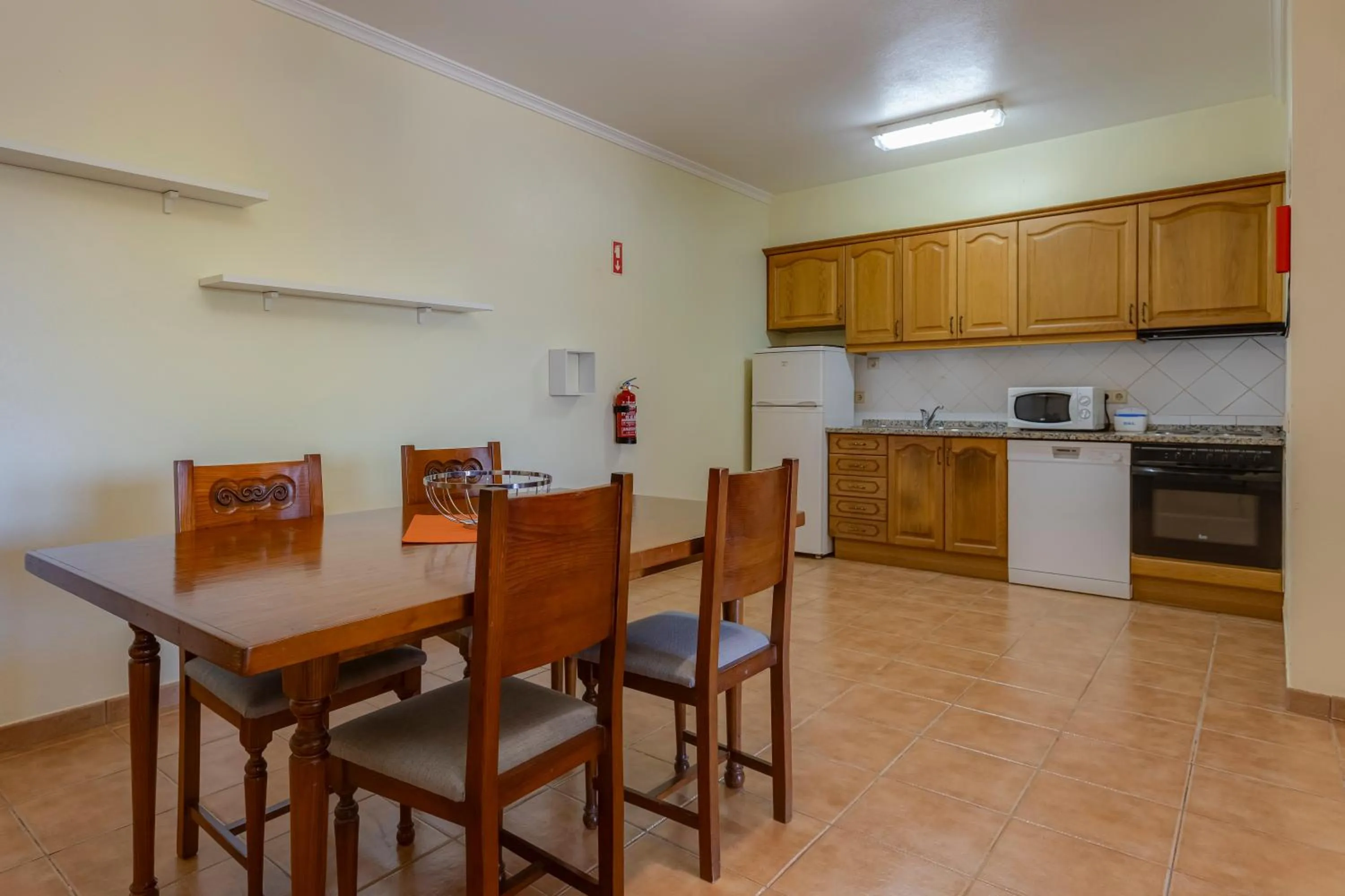 Kitchen or kitchenette in Villas Barrocal