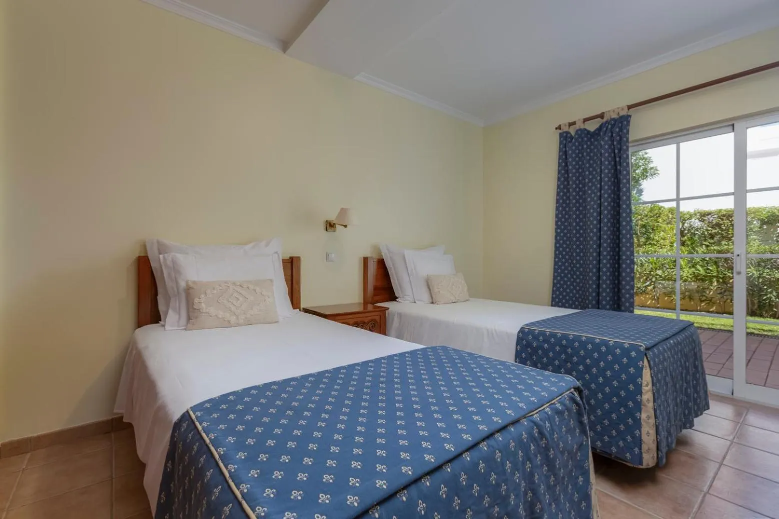 Bedroom, Bed in Villas Barrocal