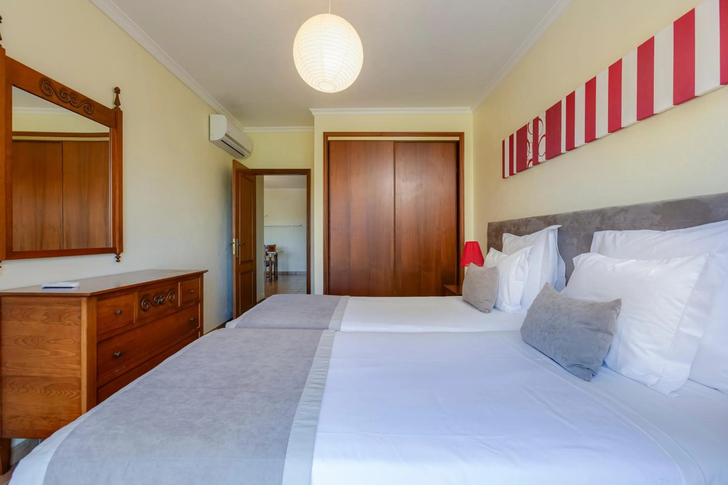 Bedroom, Bed in Villas Barrocal