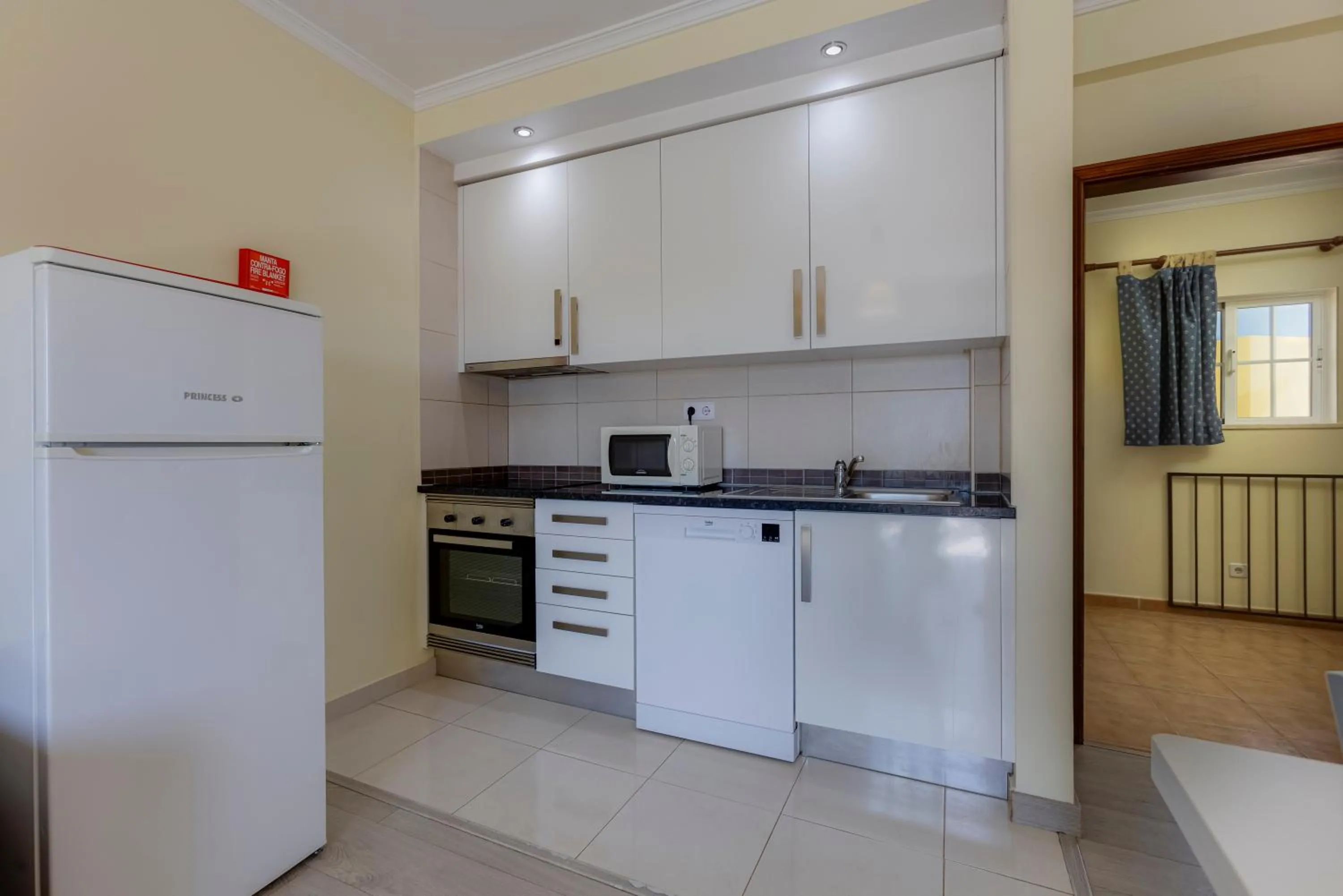 Kitchen or kitchenette in Villas Barrocal