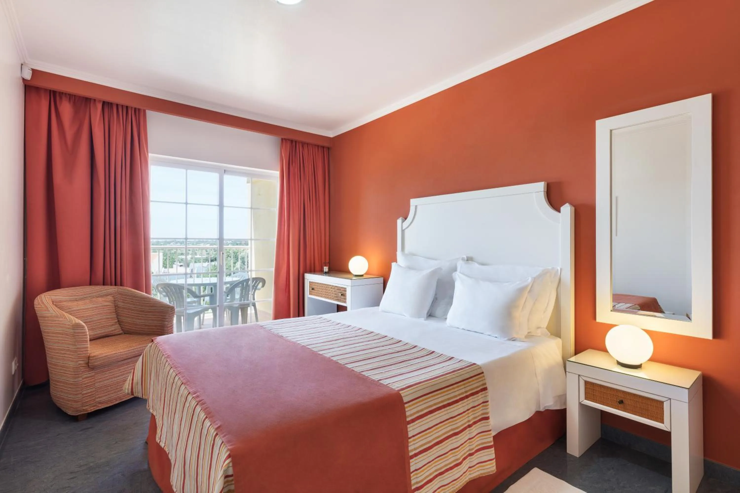 Photo of the whole room, Bed in Villas Barrocal