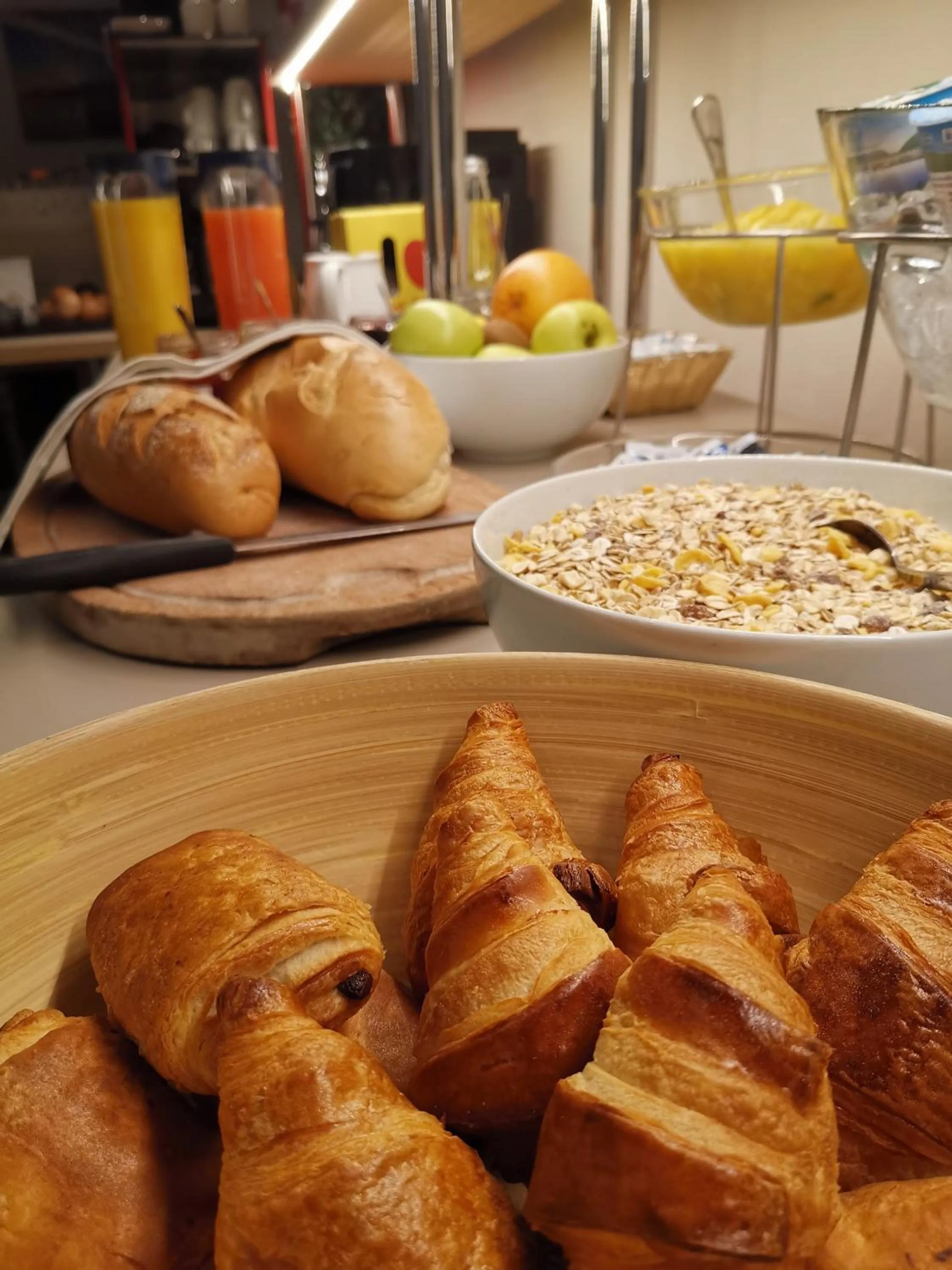 Continental breakfast in L'Hôtel by Hostellerie du Château