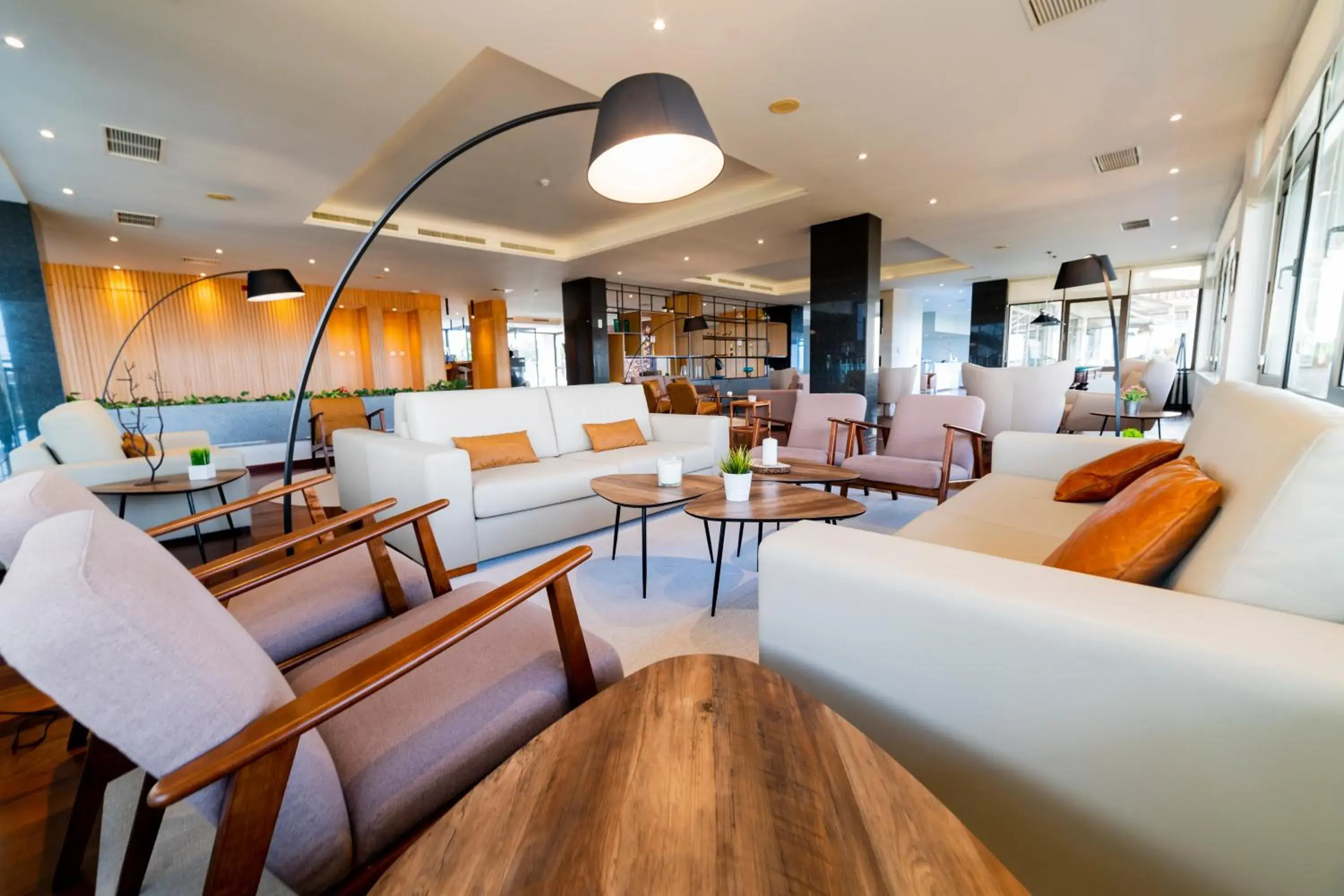 Lounge or bar in Meliá Castelo Branco Lounge or bar in Meliá Castelo Branco