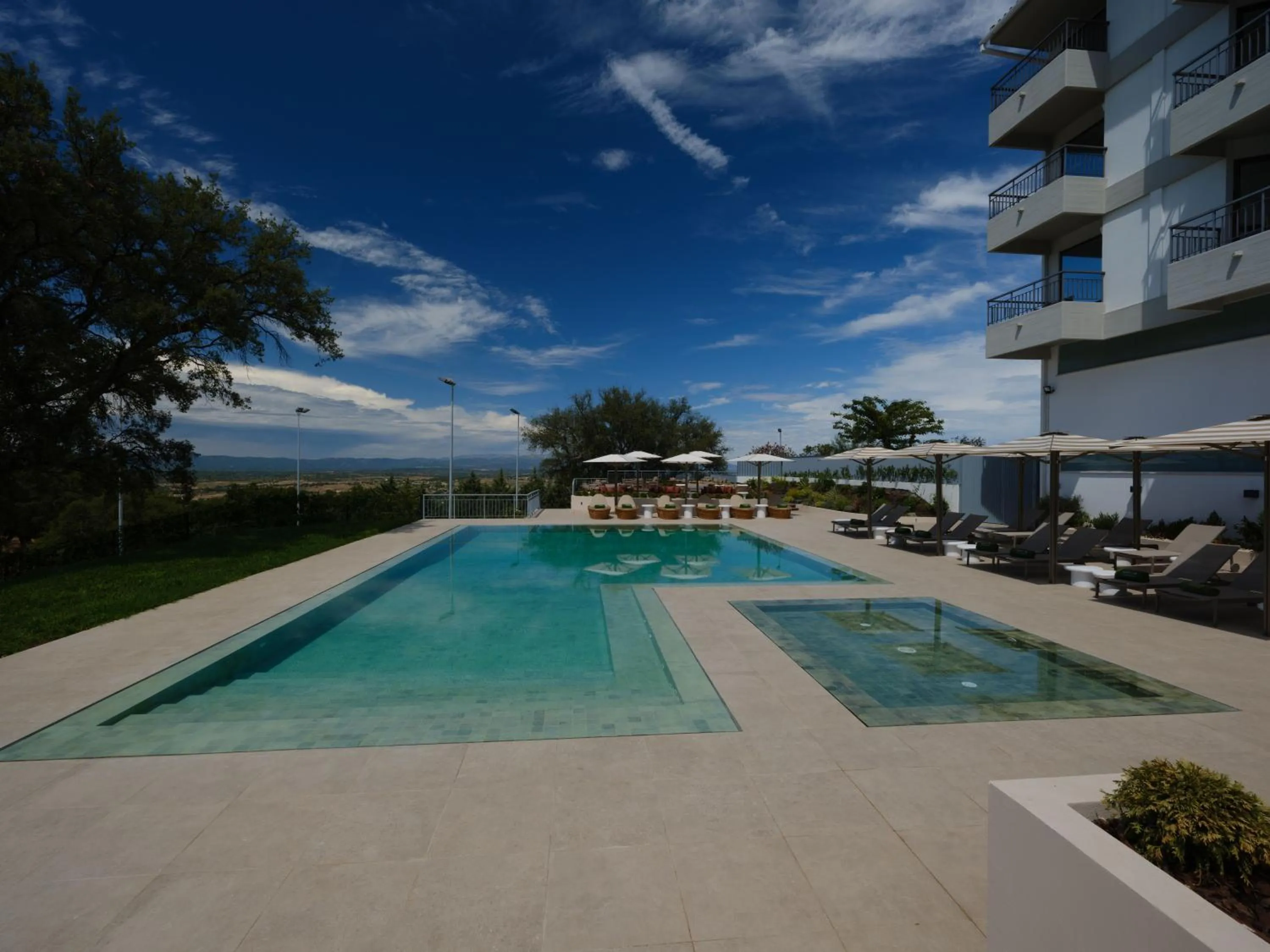 Swimming pool in Meliá Castelo Branco