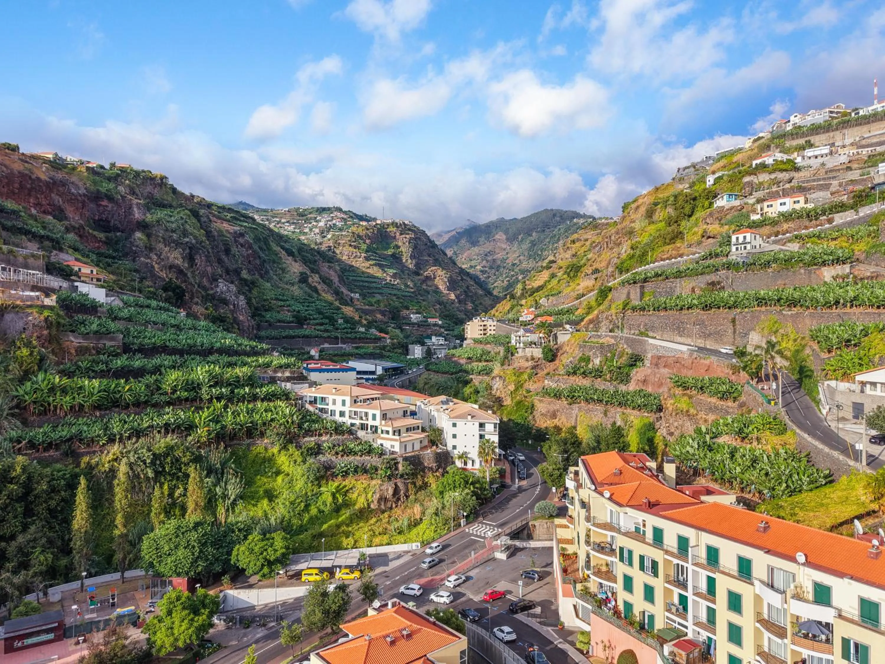 Sunny Ponta "Nomads' village"