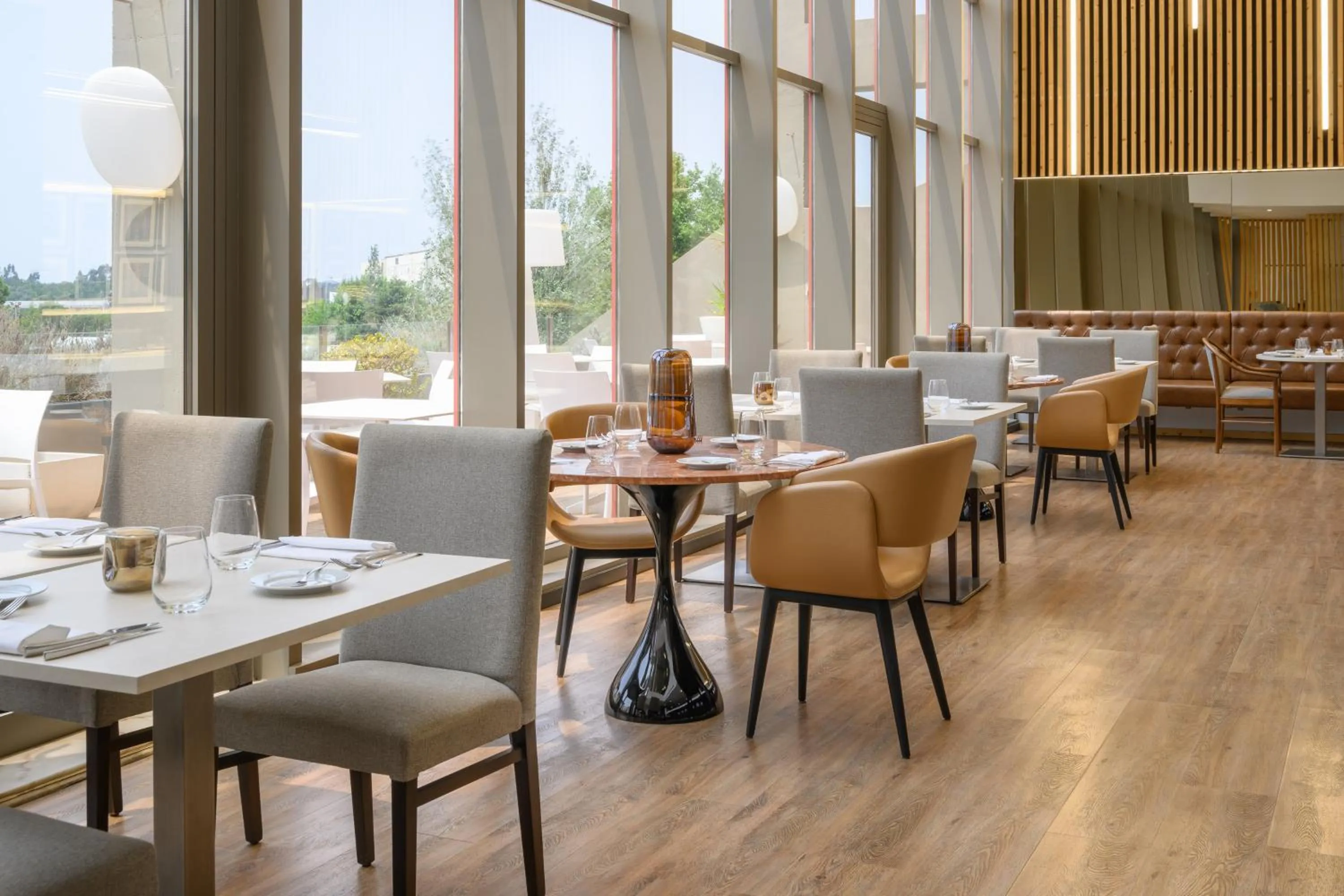 Restaurant/places to eat in Hotel Coimbra Aeminium, Affiliated by Meliá