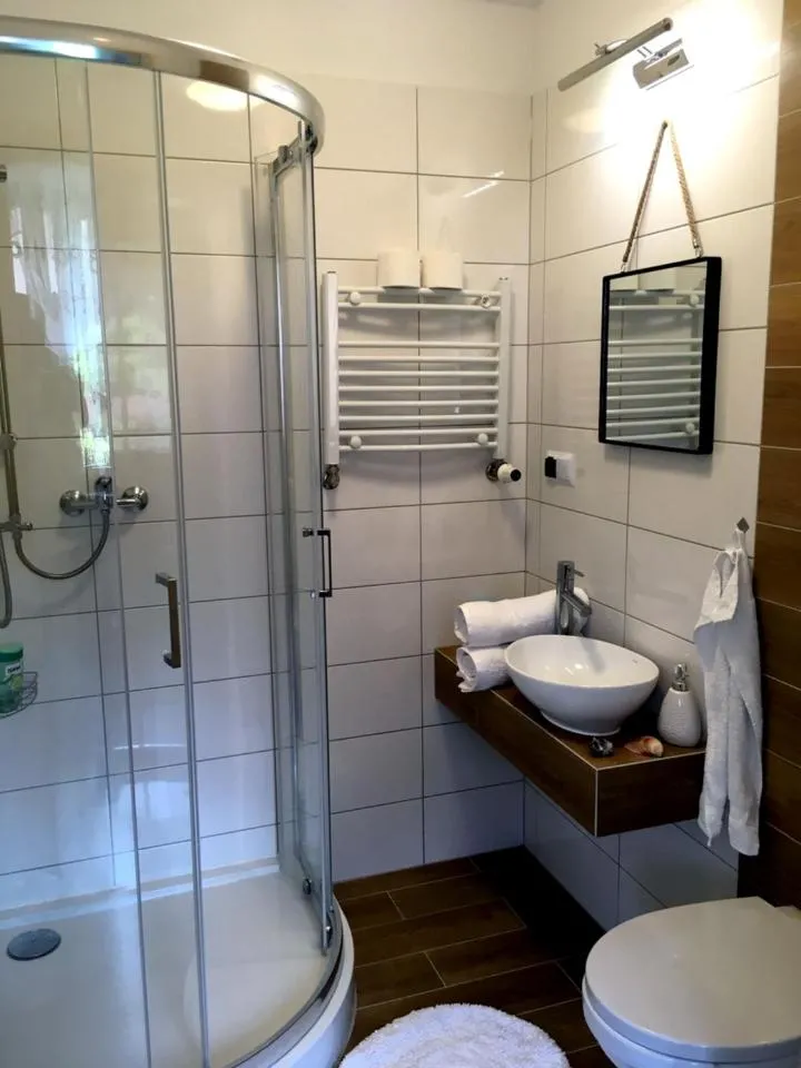 Bathroom in "Miło.Tu" Pokoje Gościnne