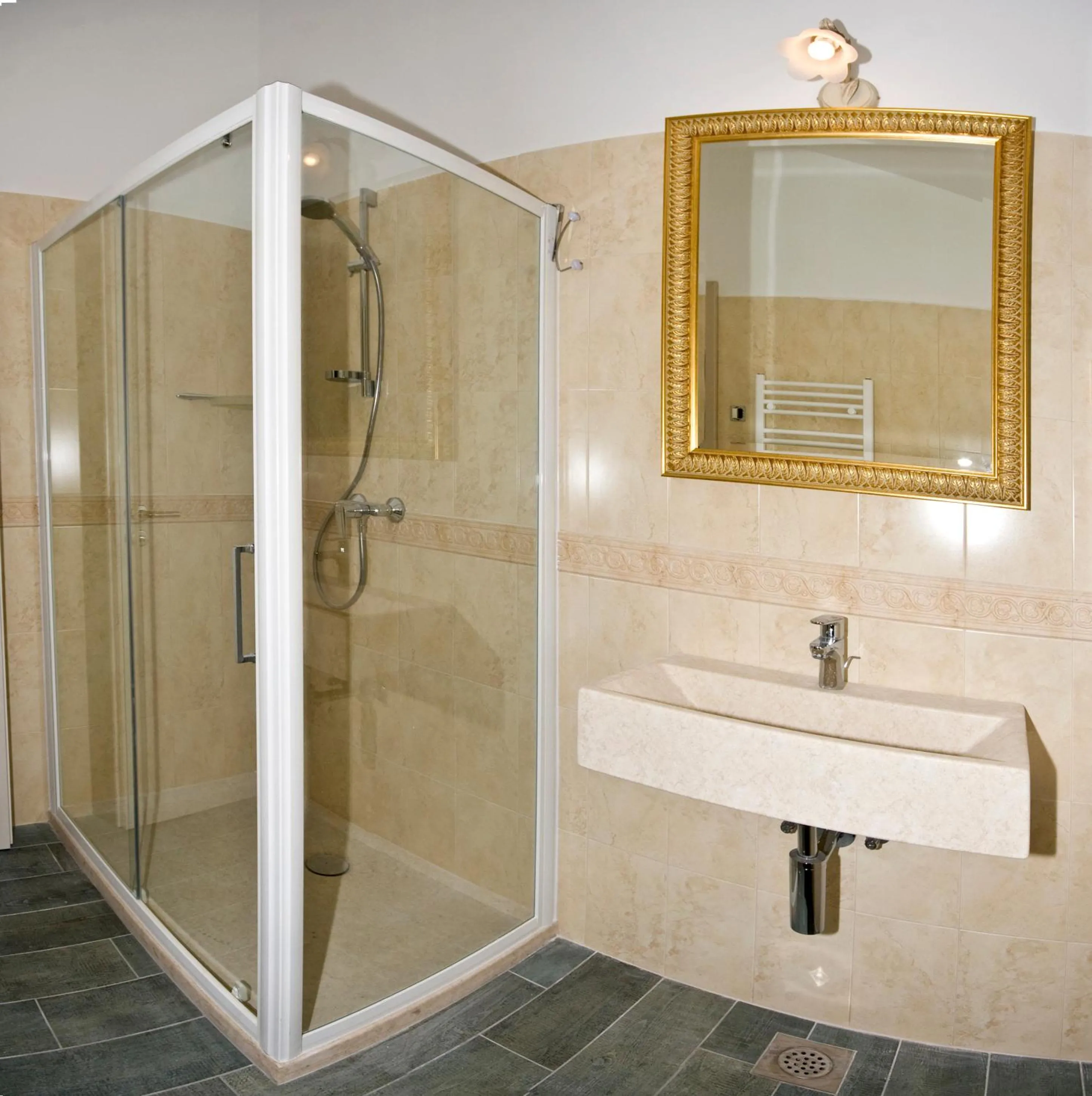 Bathroom in Rooms and Apartments Villa Dama