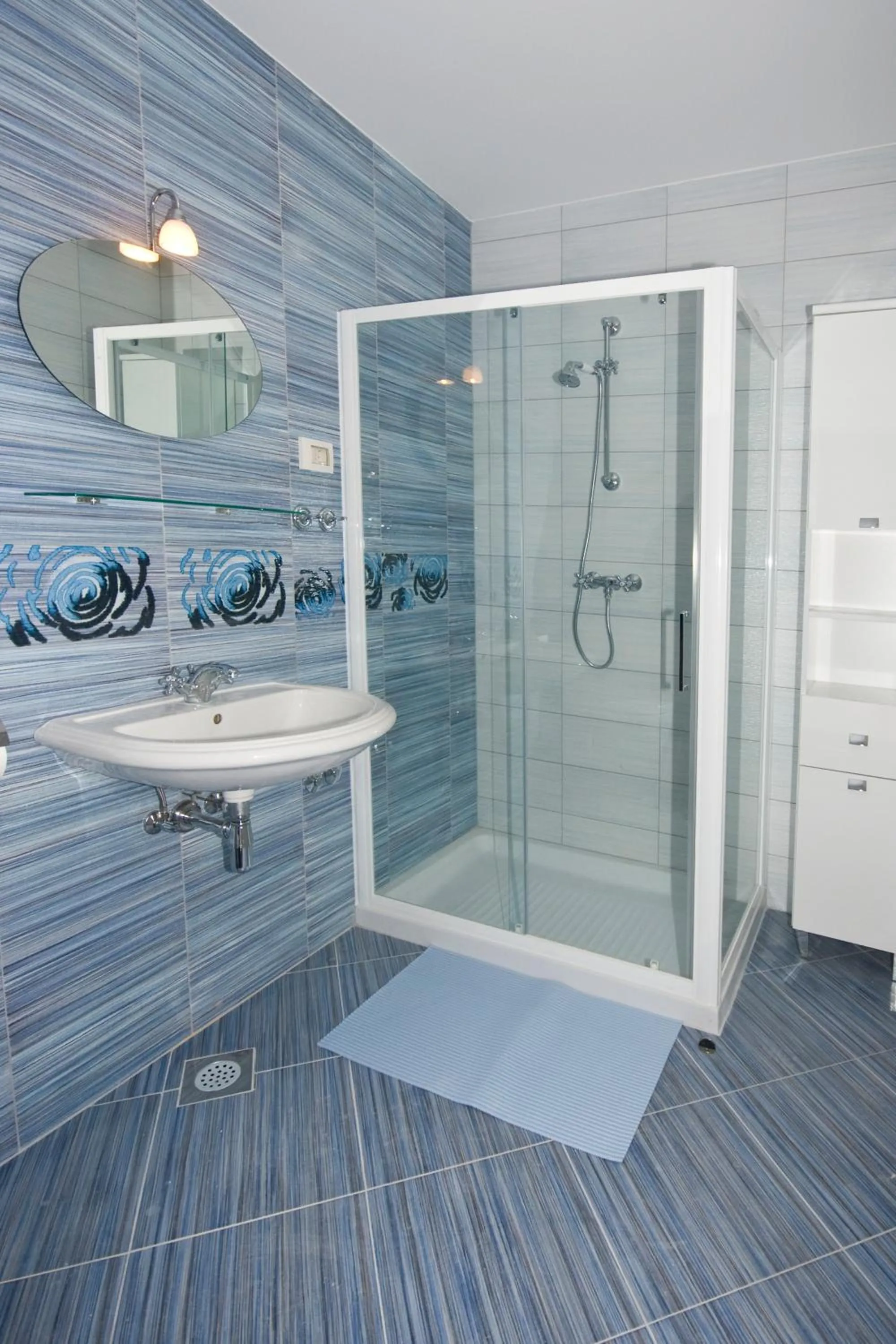Bathroom in Rooms and Apartments Villa Dama