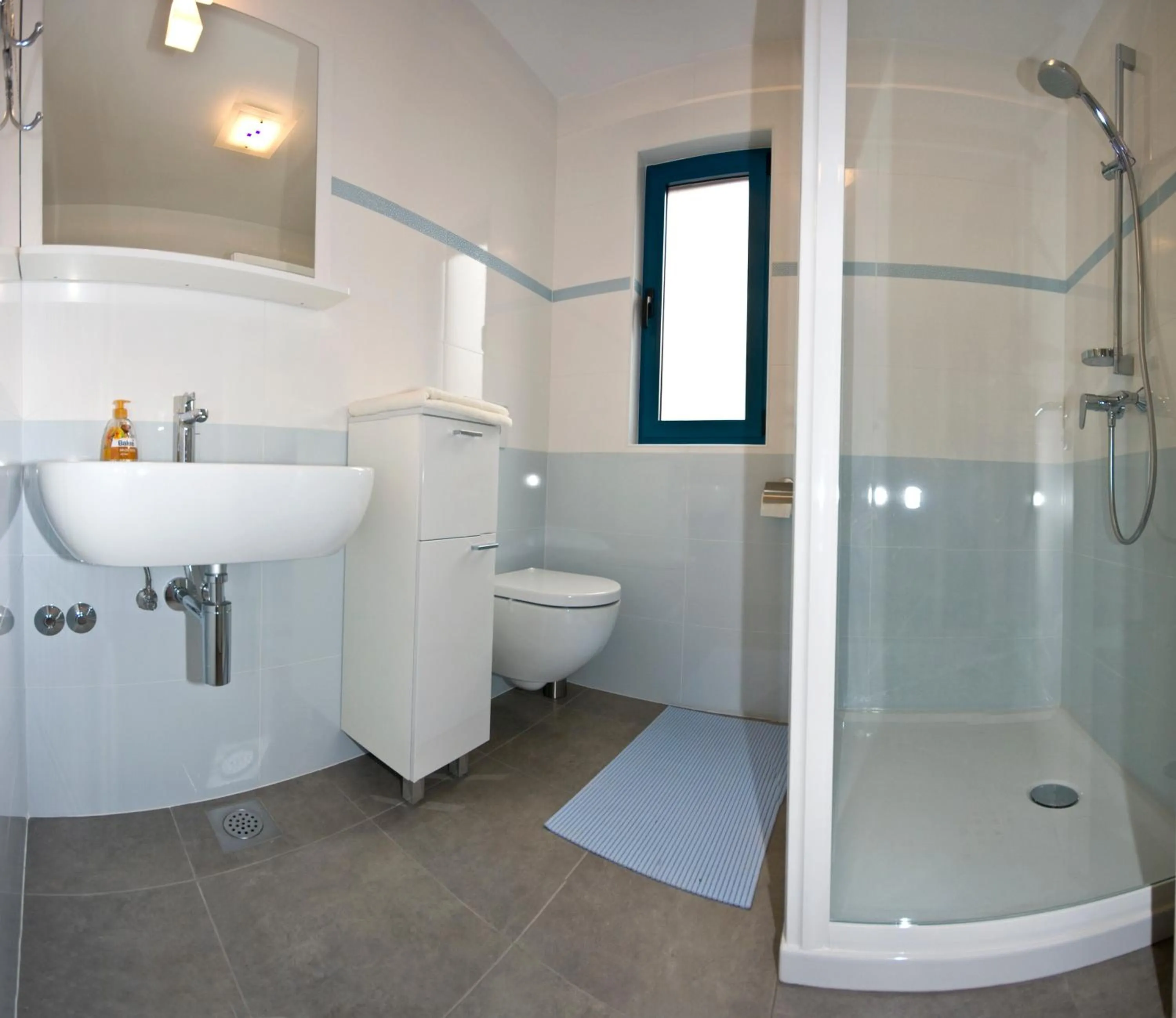 Bathroom in Rooms and Apartments Villa Dama