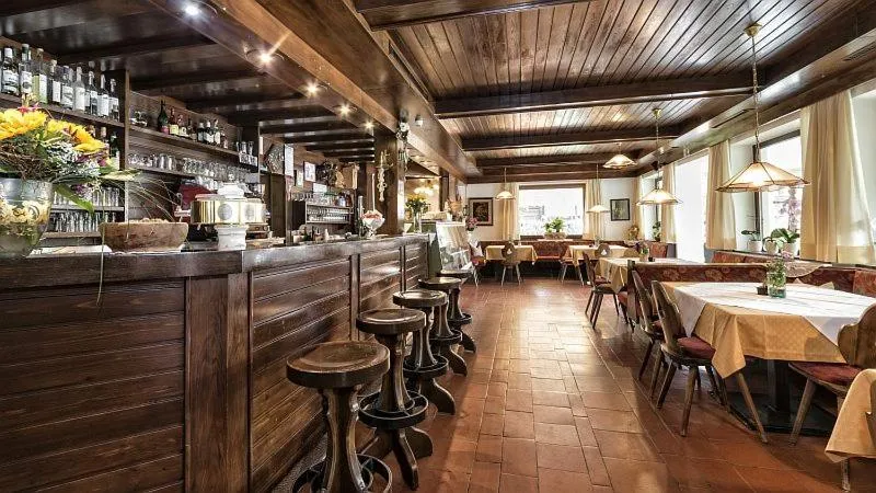 Restaurant/places to eat in Hotel Moritz