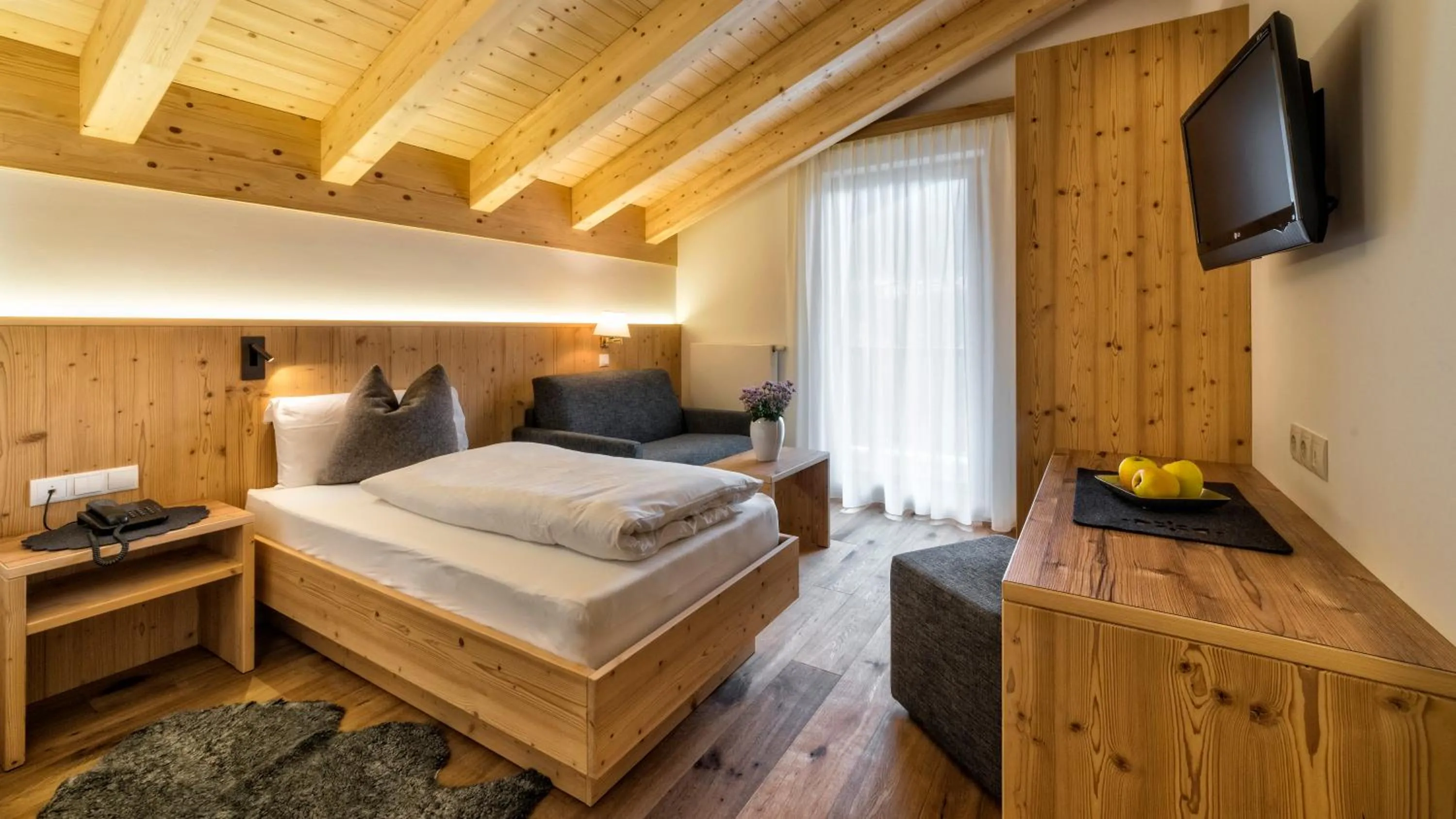 Balcony/Terrace, Bed in Hotel Moritz