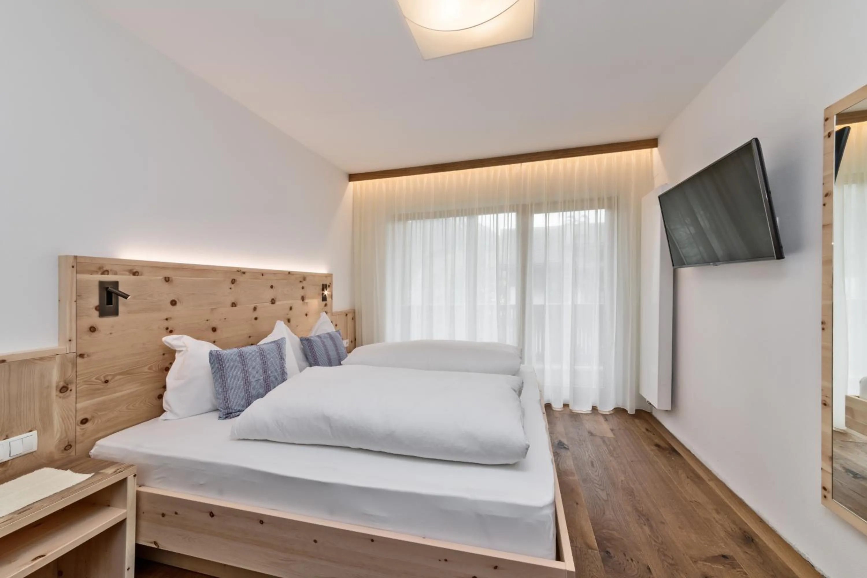 Balcony/Terrace, Bed in Hotel Moritz