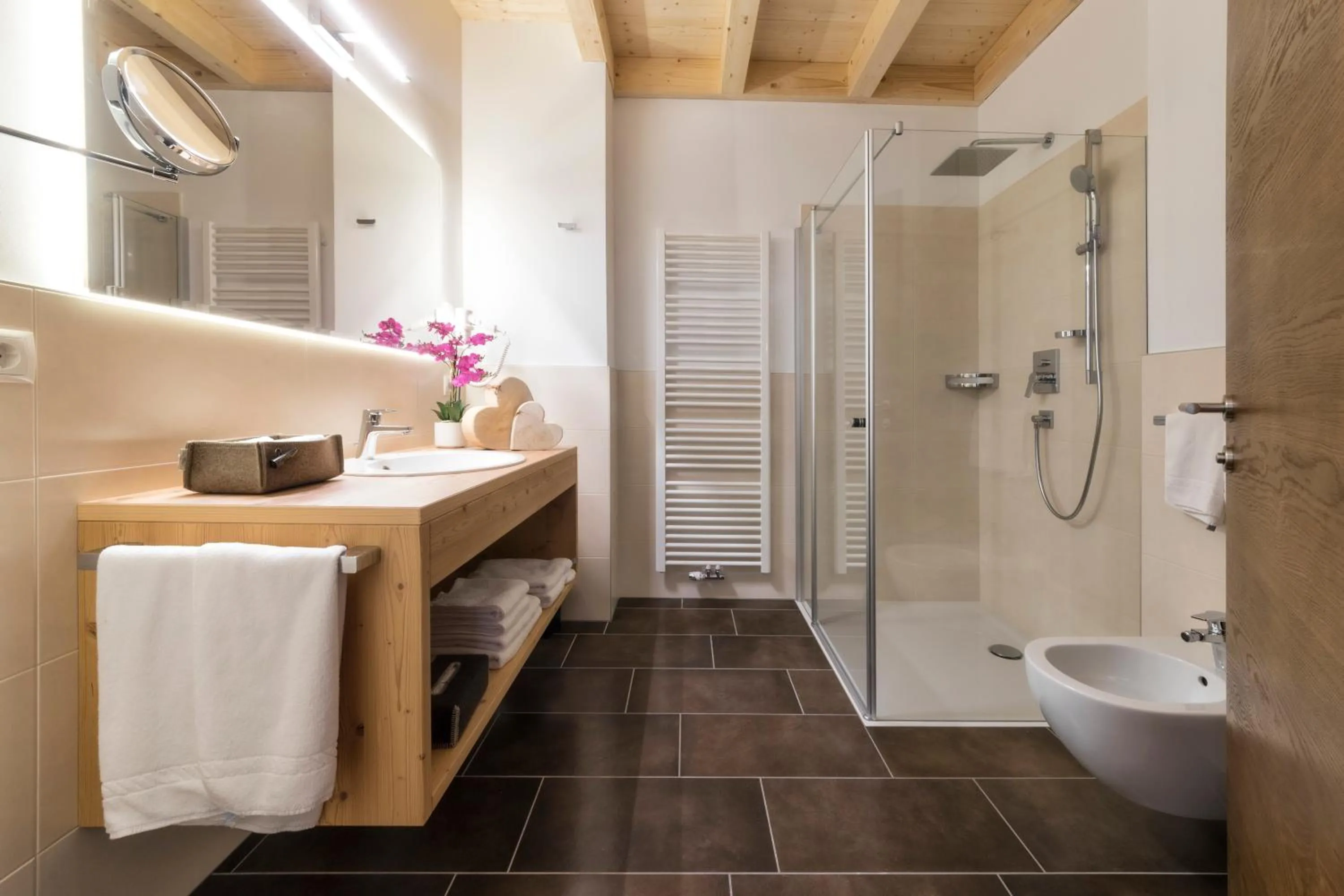 Shower in Hotel Moritz