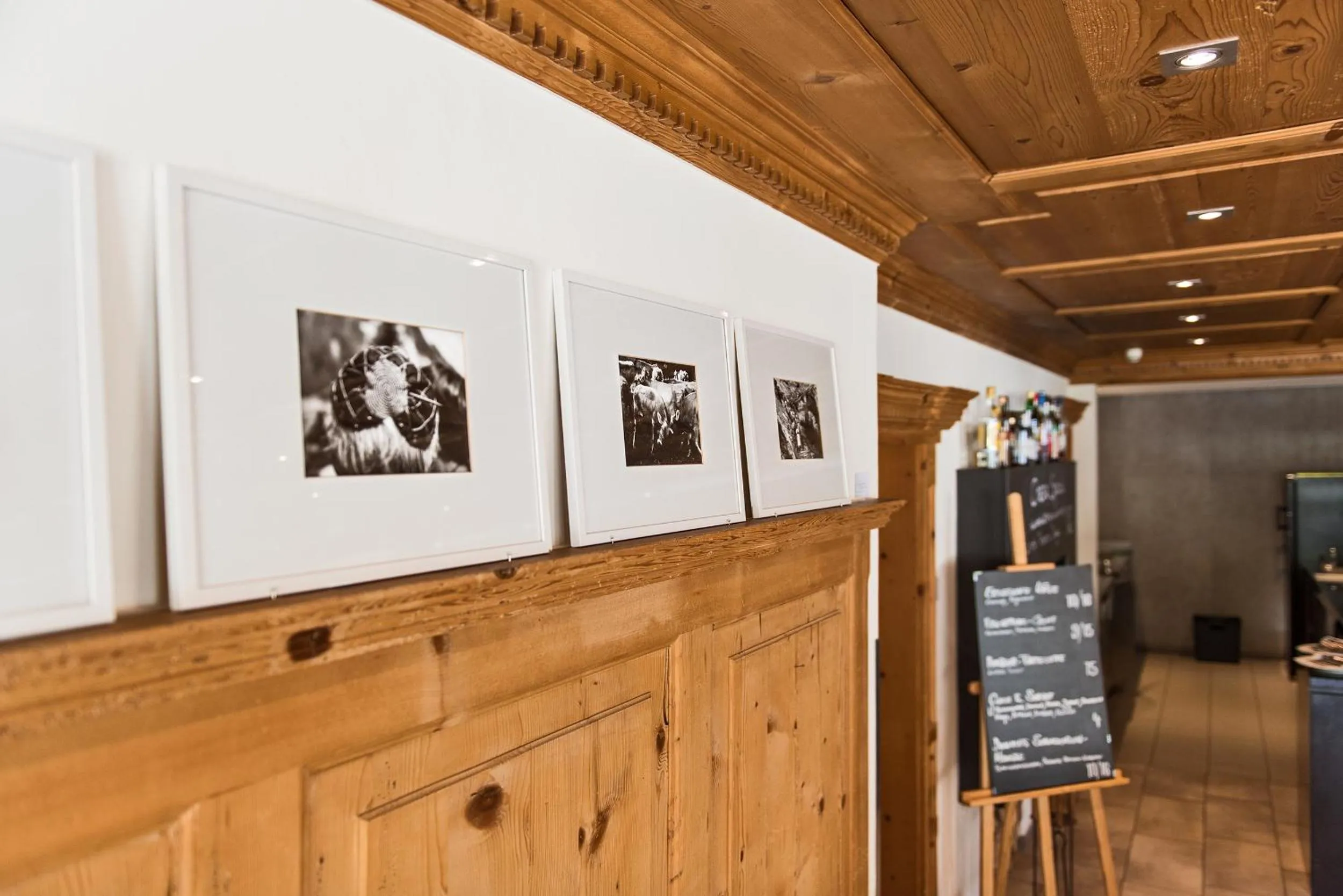 Restaurant/places to eat in Hotel Restaurant Chesa