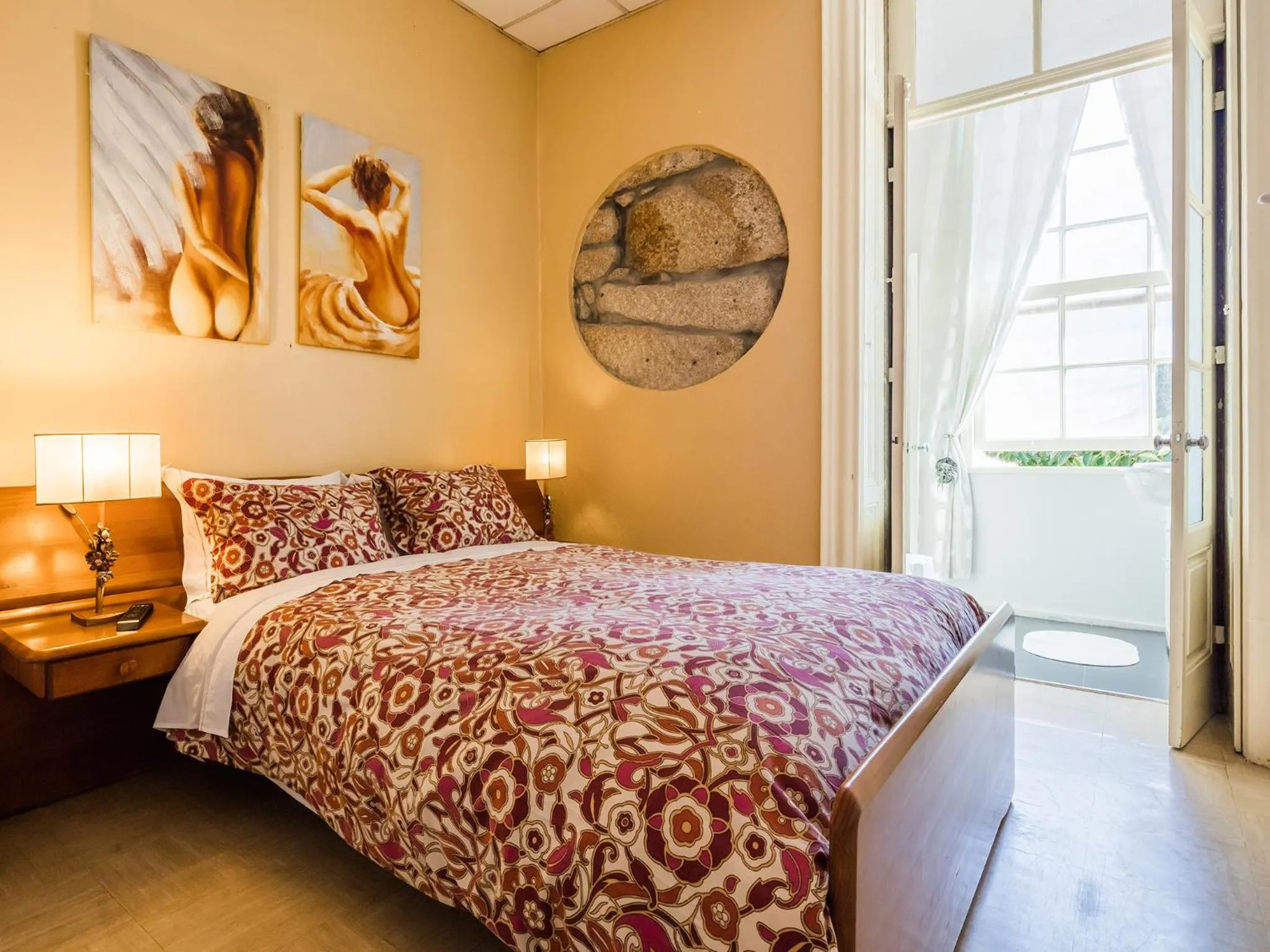 Bedroom, Bed in Pedra Iberica