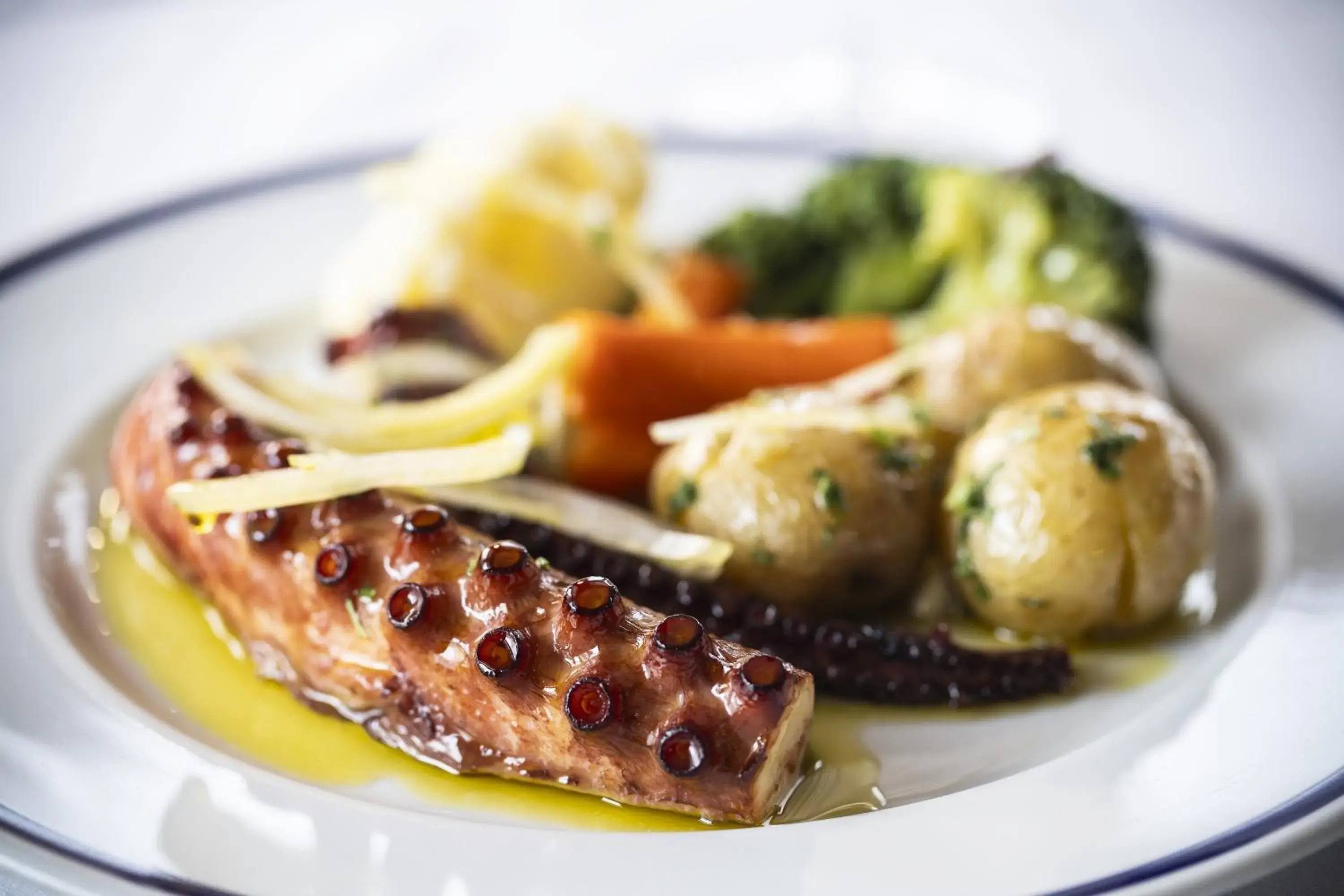 Restaurant/places to eat in Hotel Fatima Center Restaurant/places to eat in Hotel Fatima Center