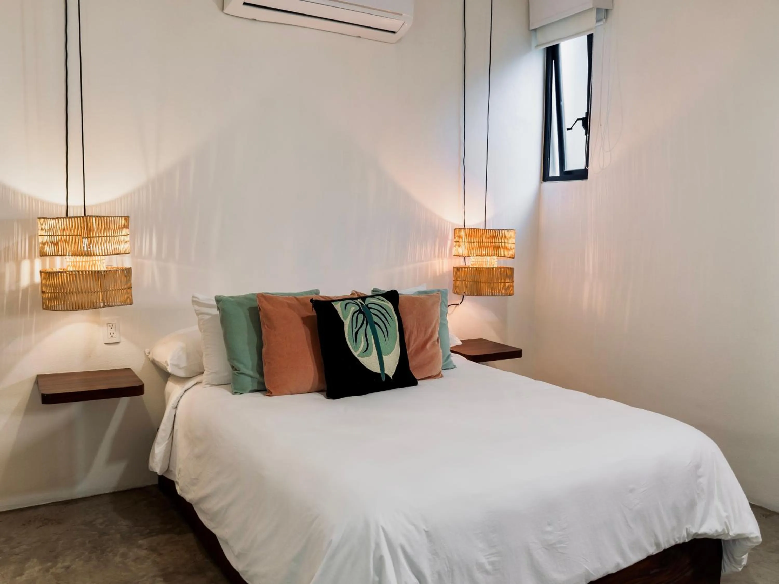 Photo of the whole room, Bed in Residencia Tropical Don Bonito