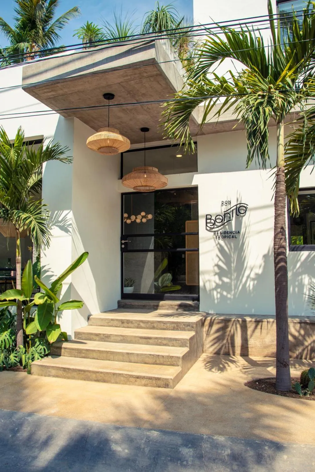 Property building in Residencia Tropical Don Bonito