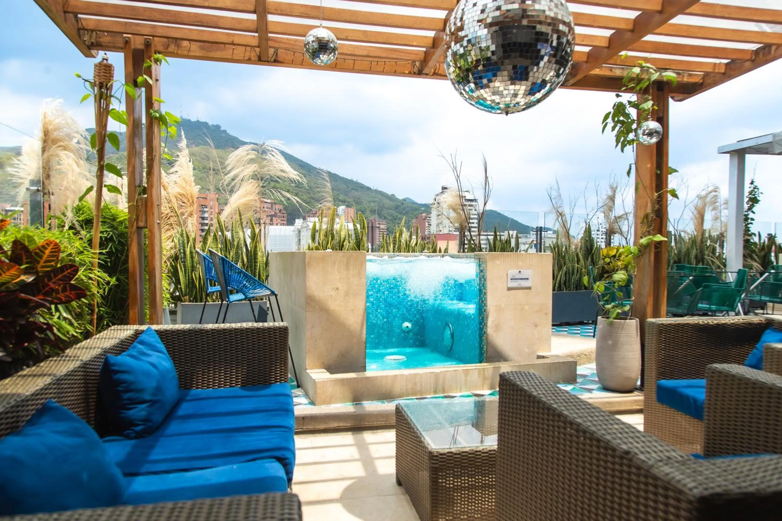 Hot Tub in Faranda Collection Cali, a member of Radisson Individuals