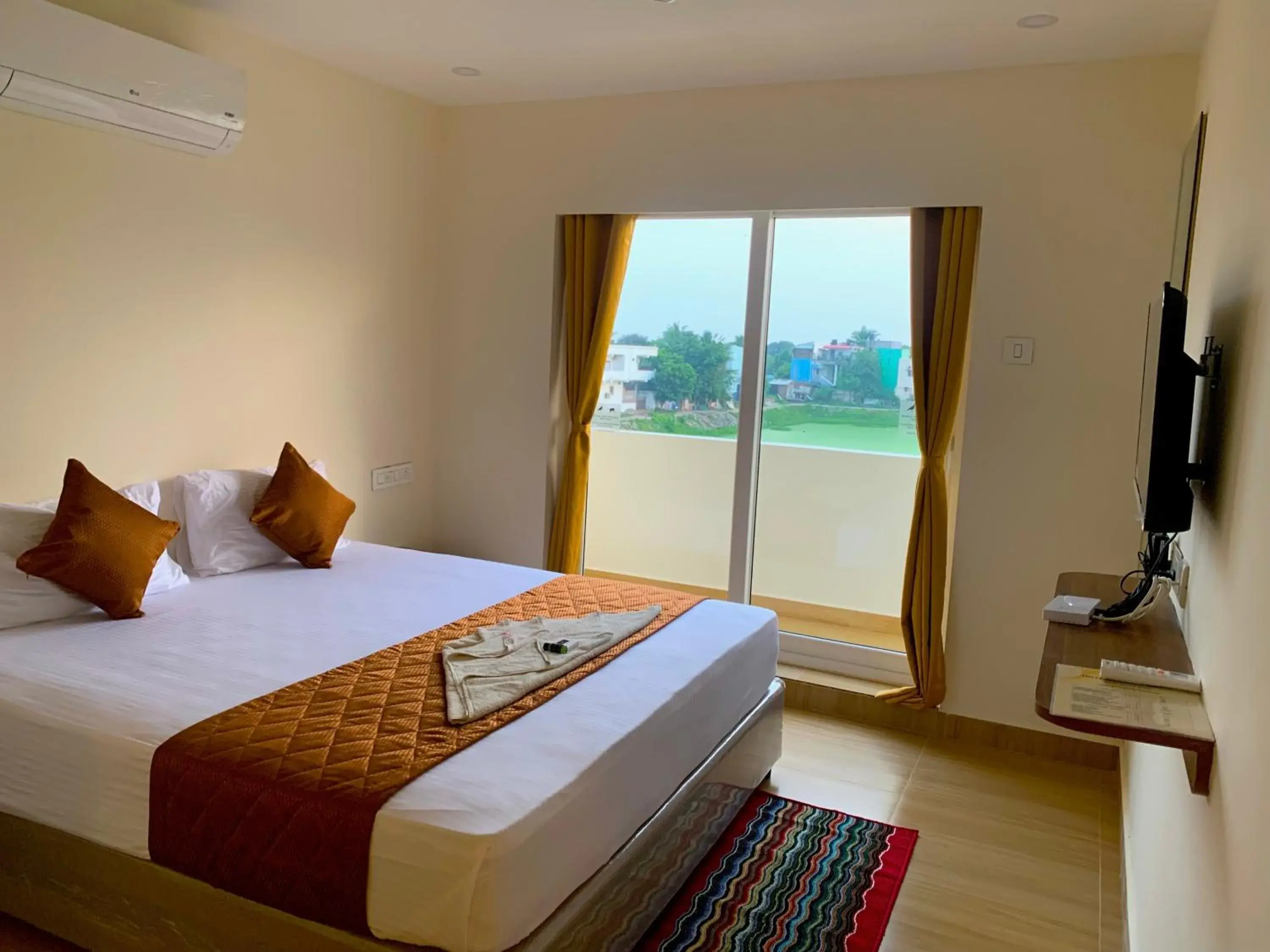 Bed in Hotel Ramakrishna Bed in Hotel Ramakrishna