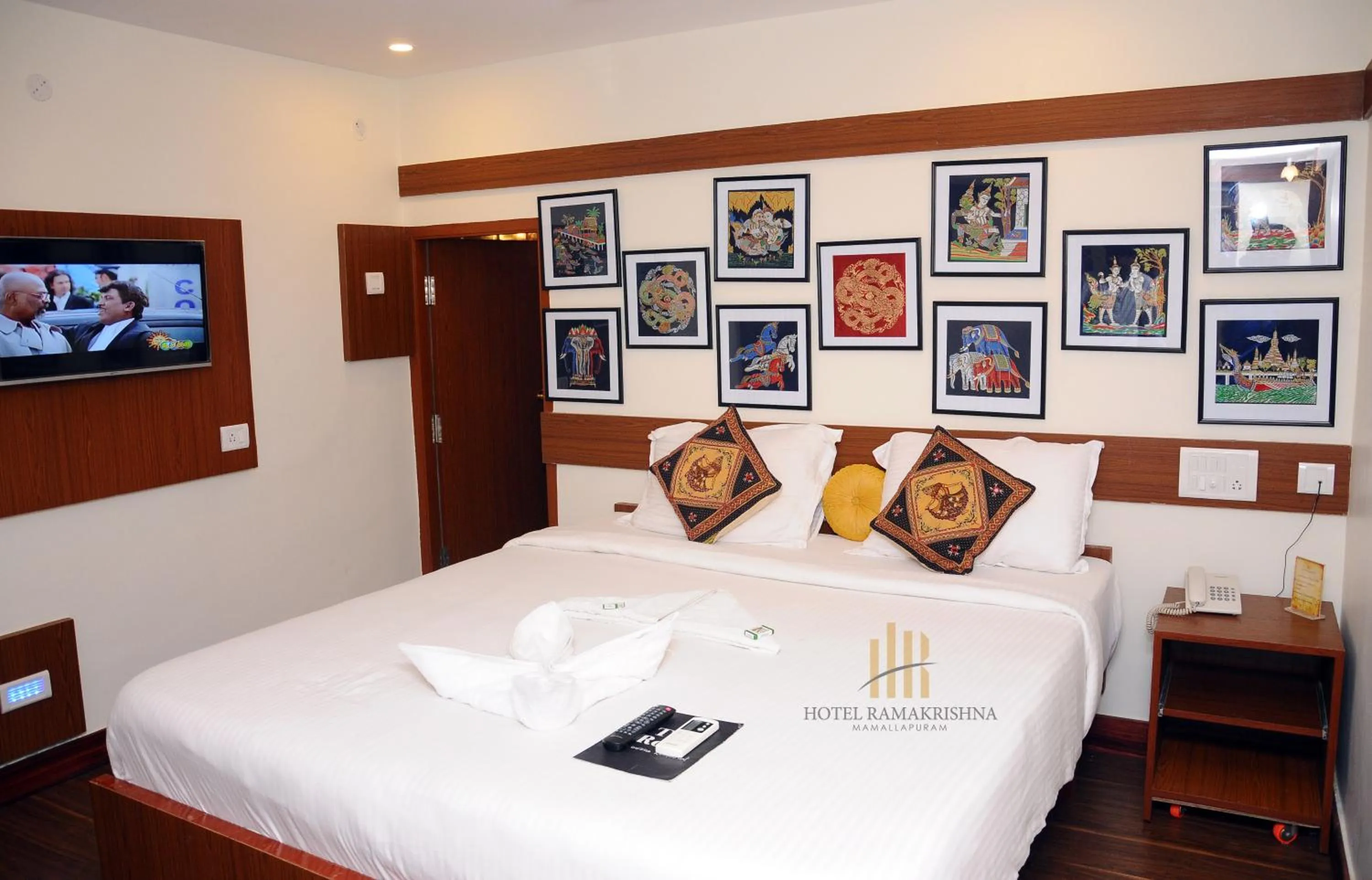 Bed in Hotel Ramakrishna