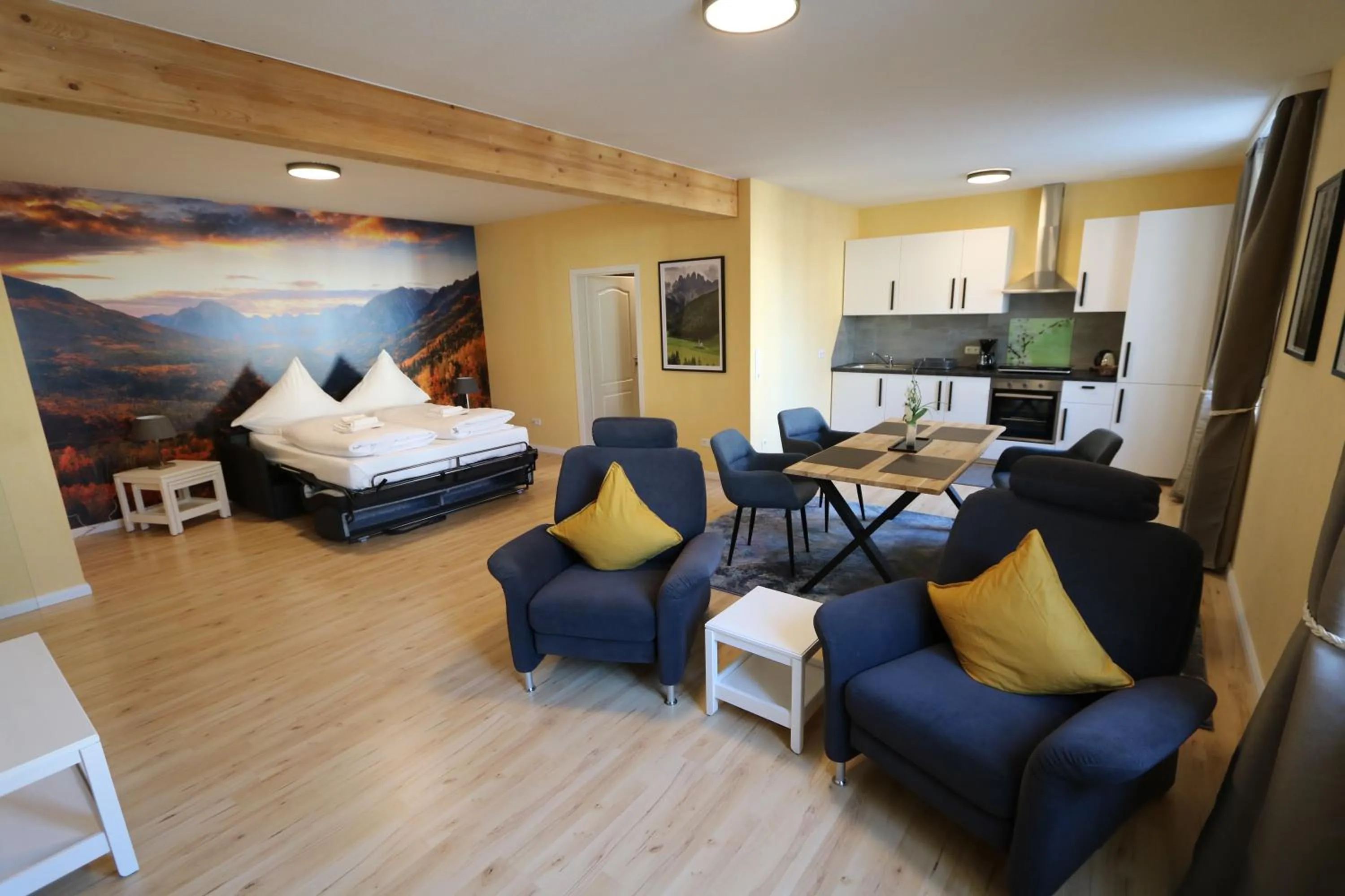 Living room, Bed in Hotel Deutscher Hof