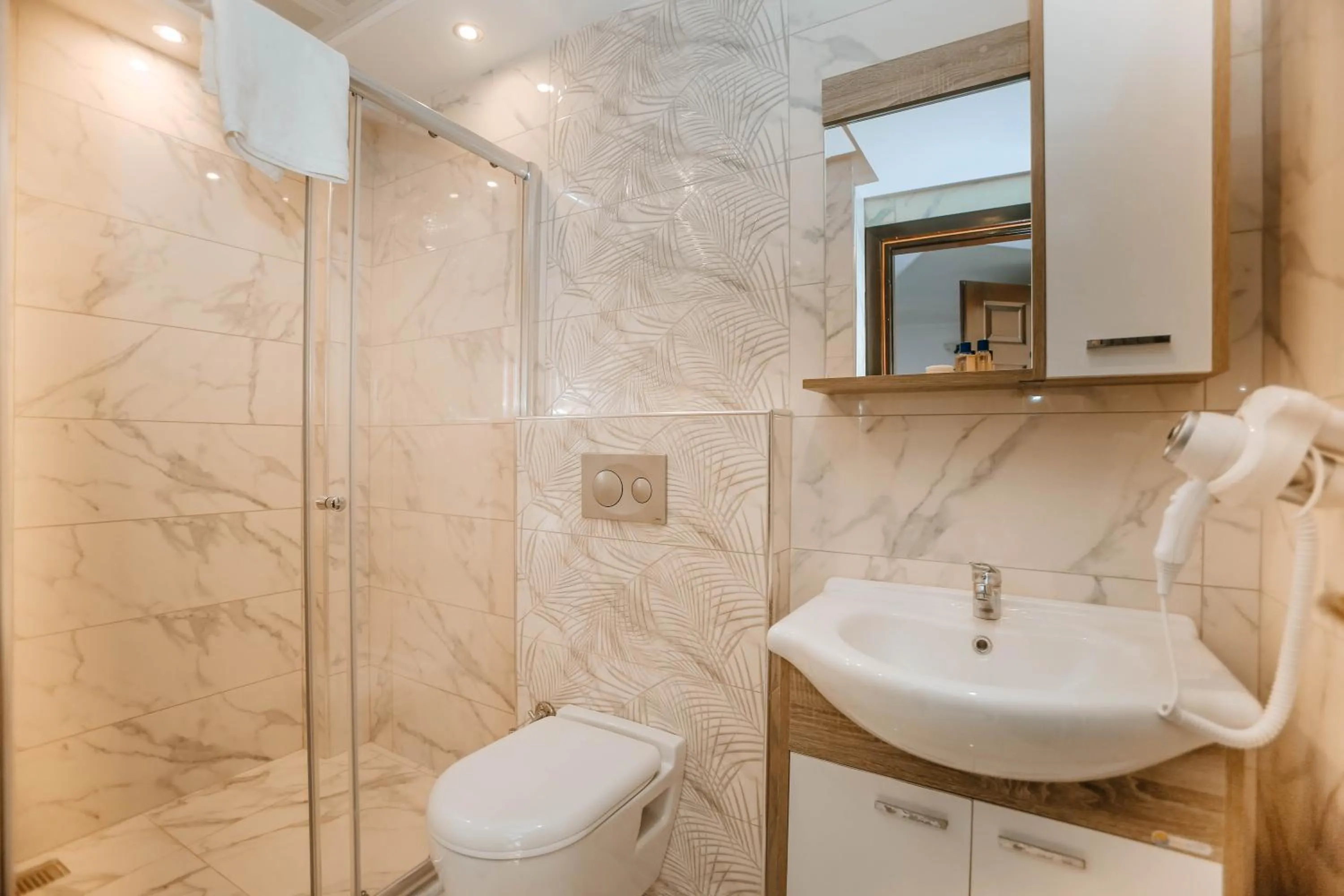 Photo of the whole room in Patio Hotel