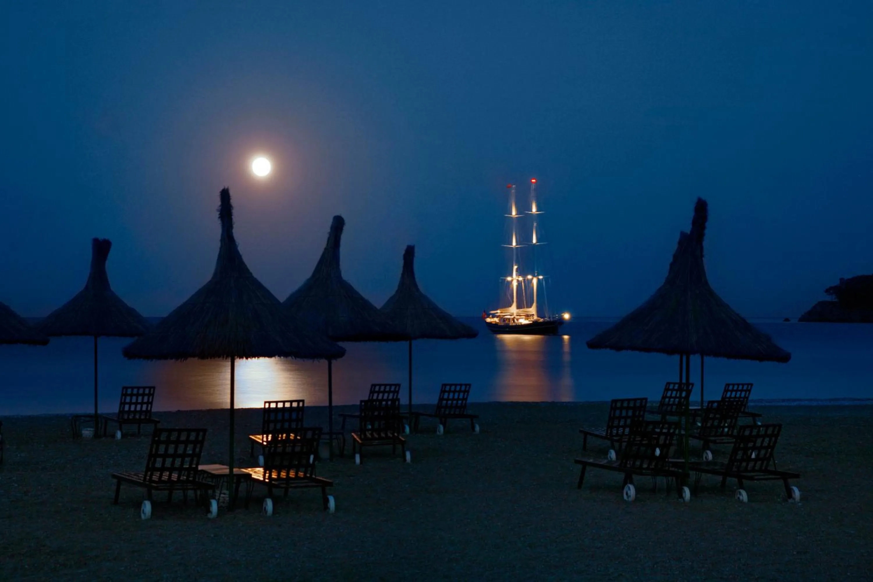 Night in Olympos Lodge